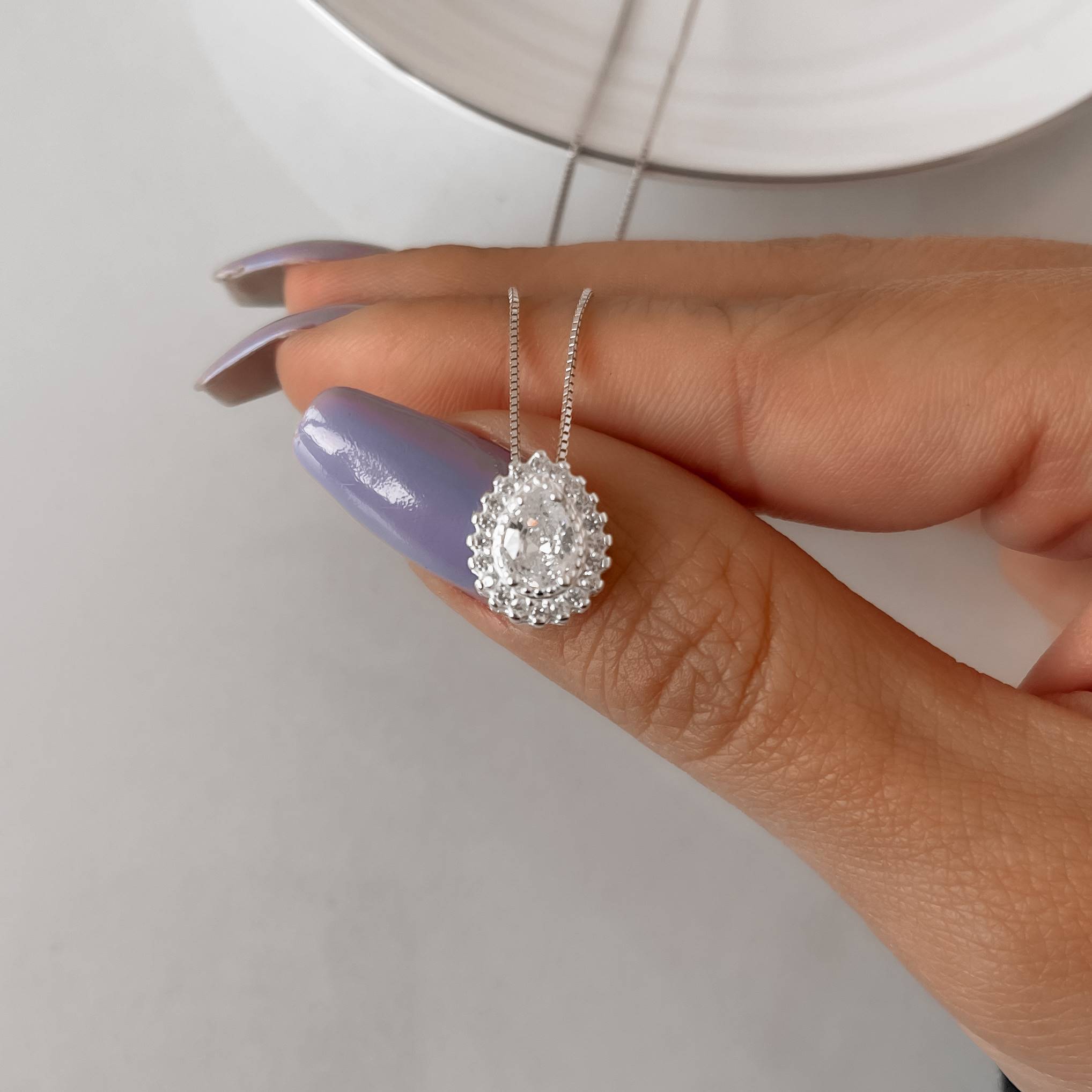 Imagem Secundária Colar gota cravejada caixa alta 12mm 45cm