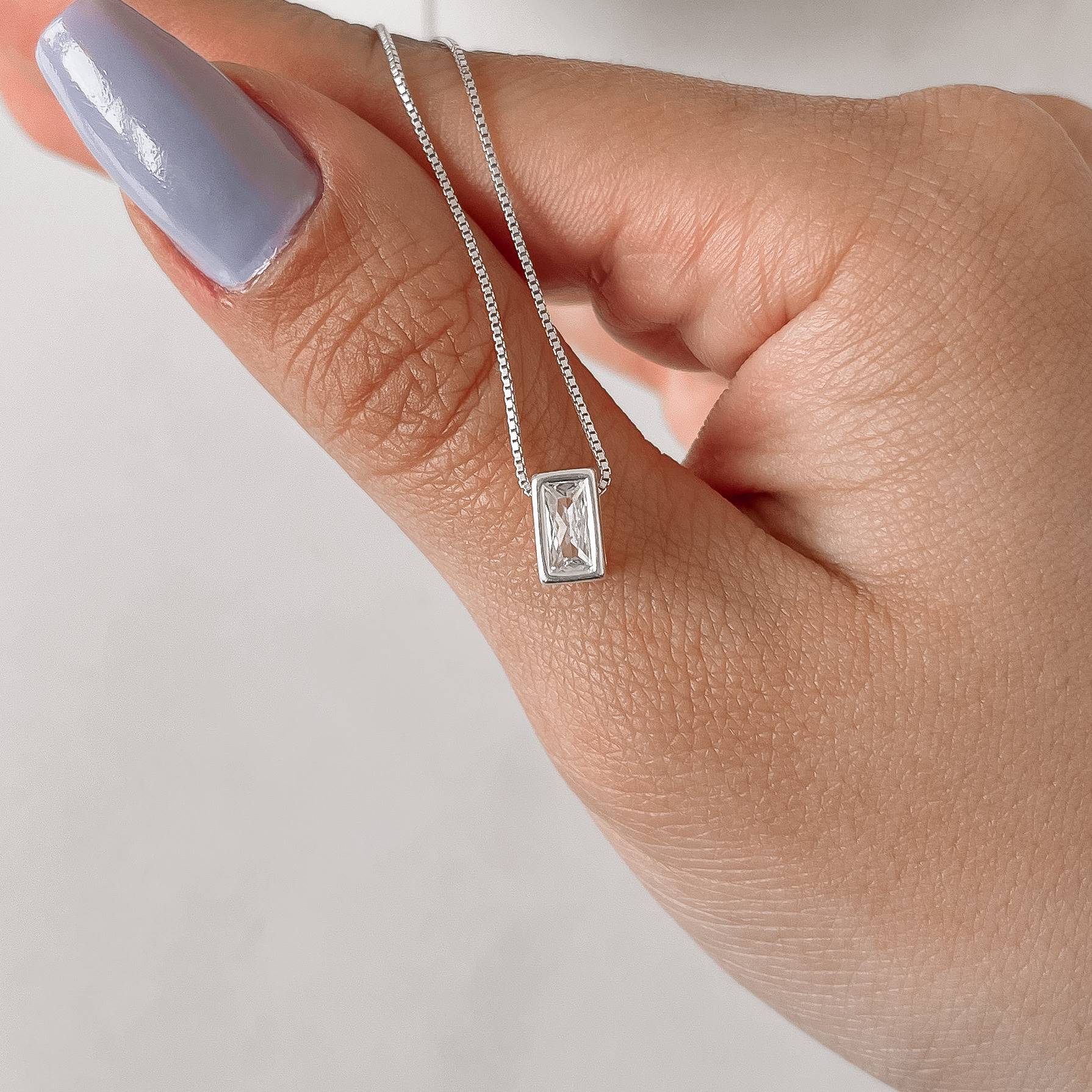 Imagem Secundária Colar zircônia retangular 7mm 40cm