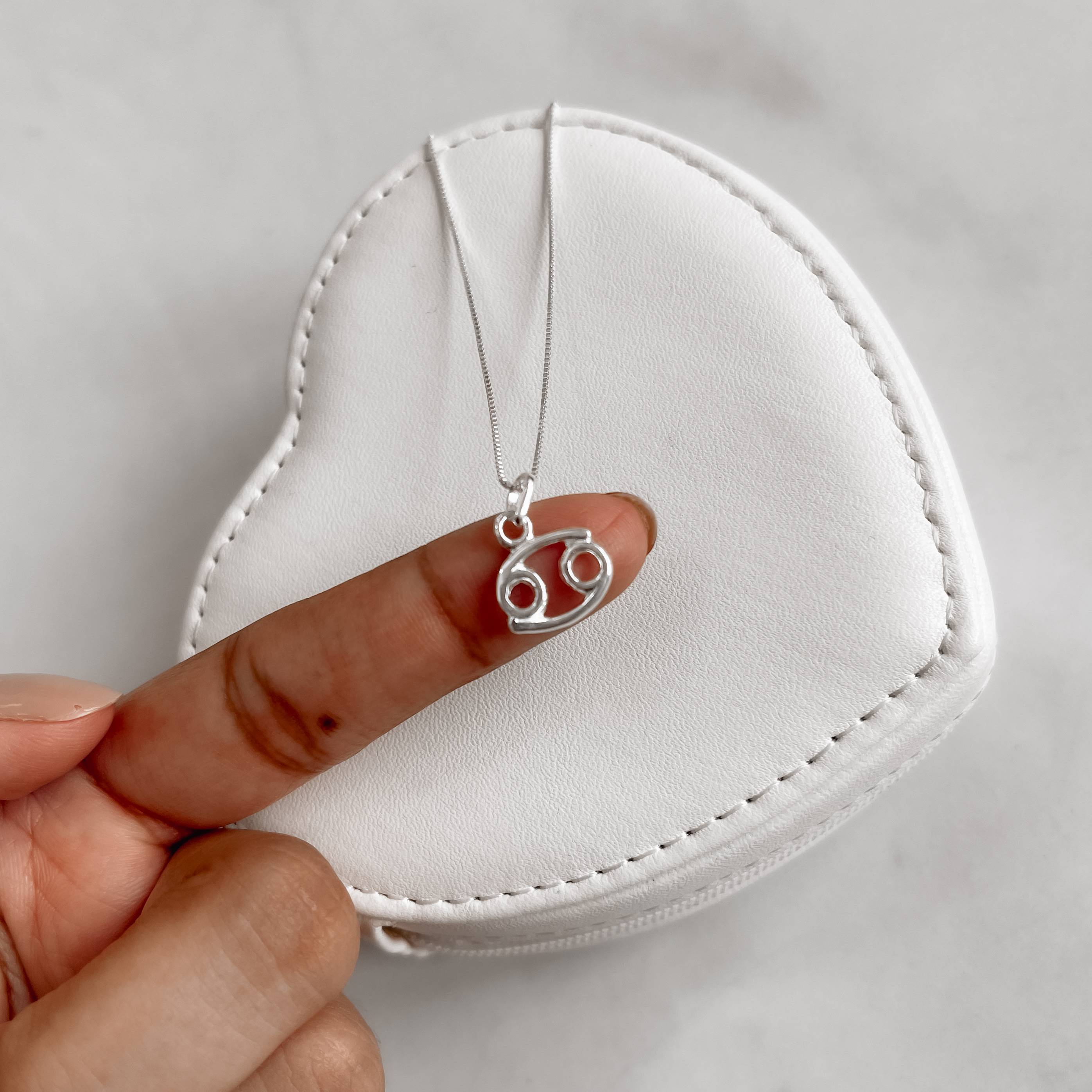 Imagem Secundária Colar pingente signo Câncer 11mm 45cm