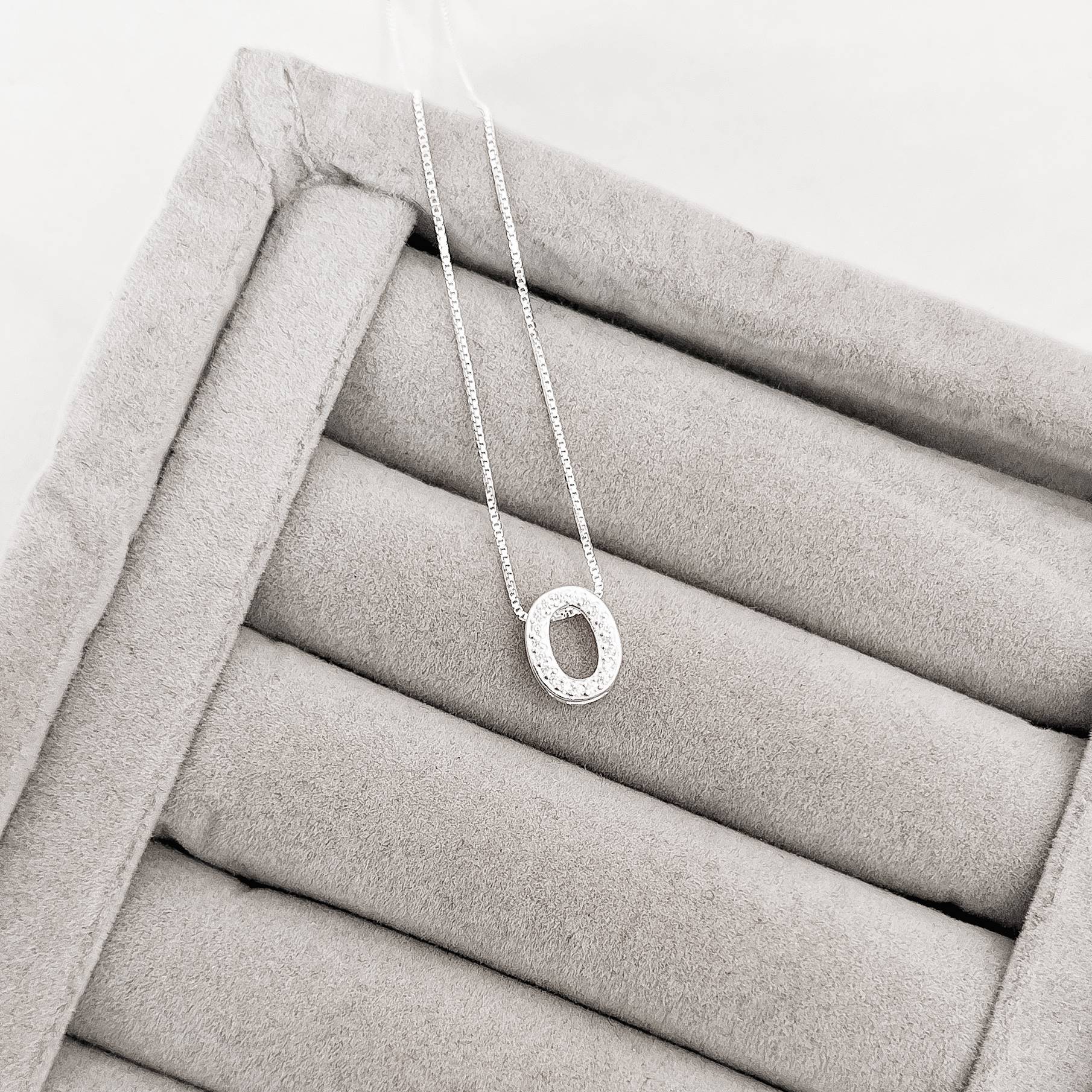 Imagem Secundária Colar letra O cravejada 10mm 45cm