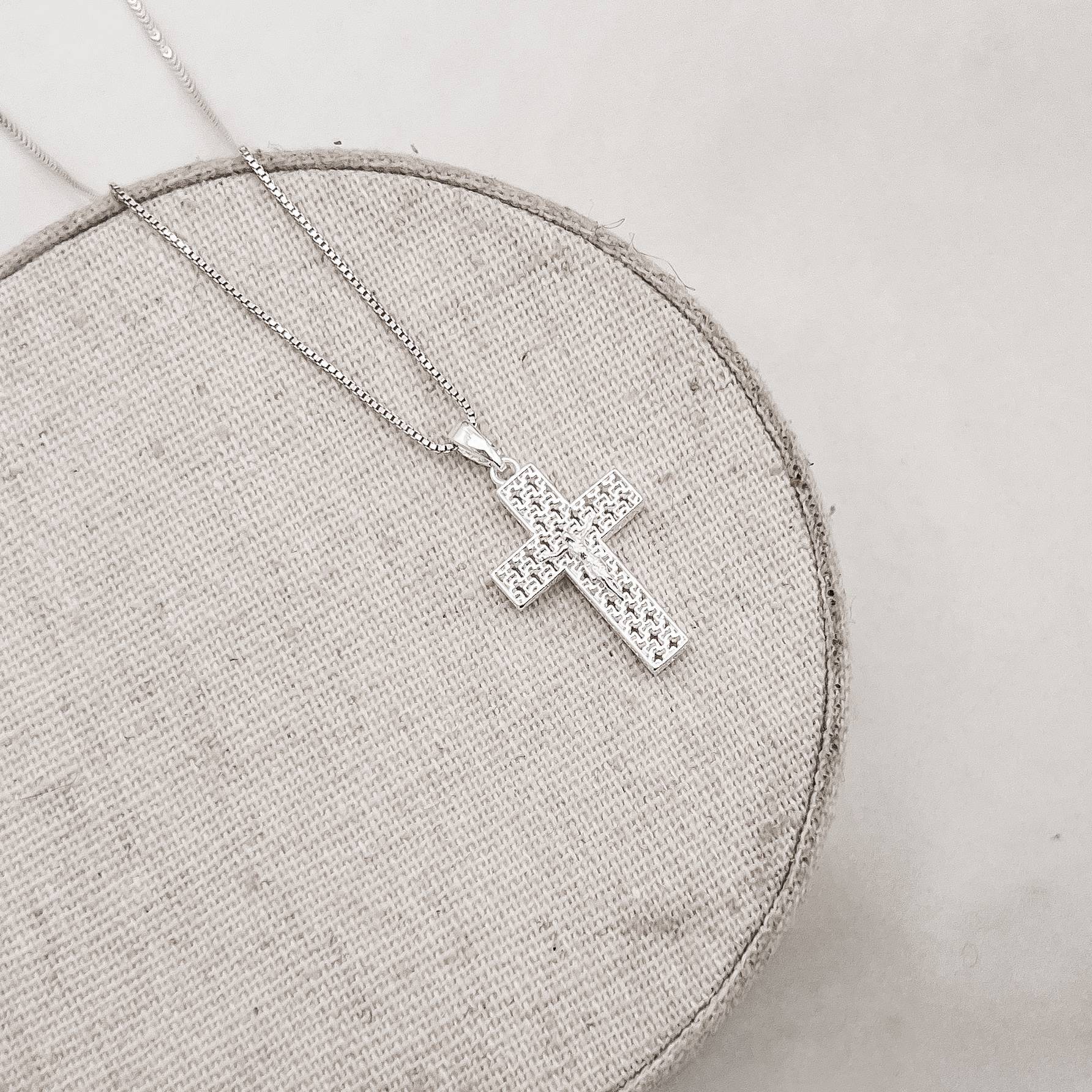 Imagem Secundária Colar pingente cruz Corpo de Cristo renda Italiana 20mm 45cm