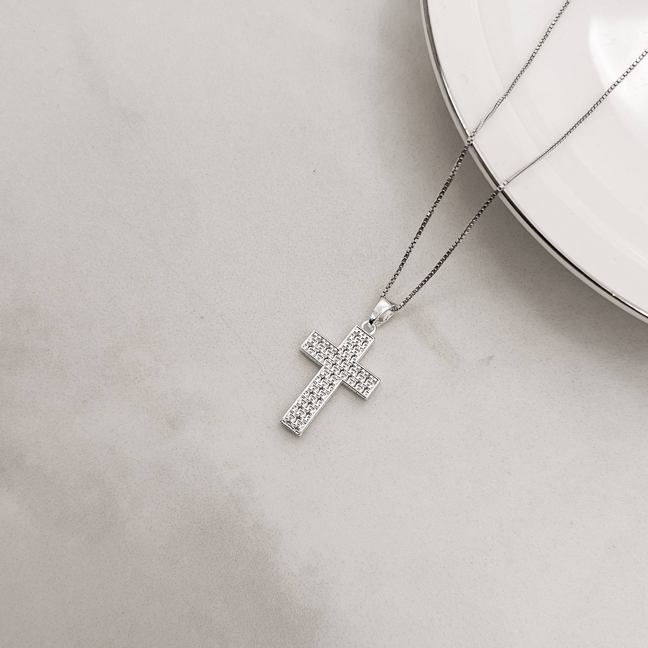 Imagem Colar pingente cruz renda Italiana 20mm 45cm