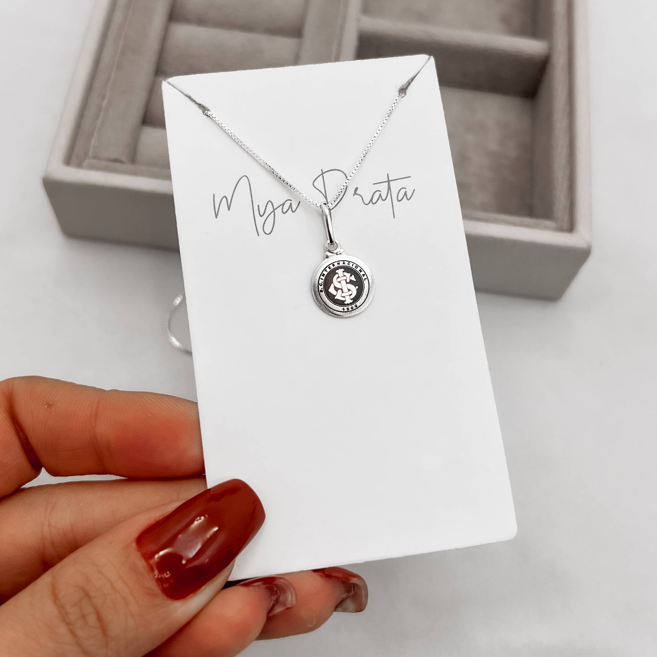 Colar pingente medalha time Internacional 12mm 40cm