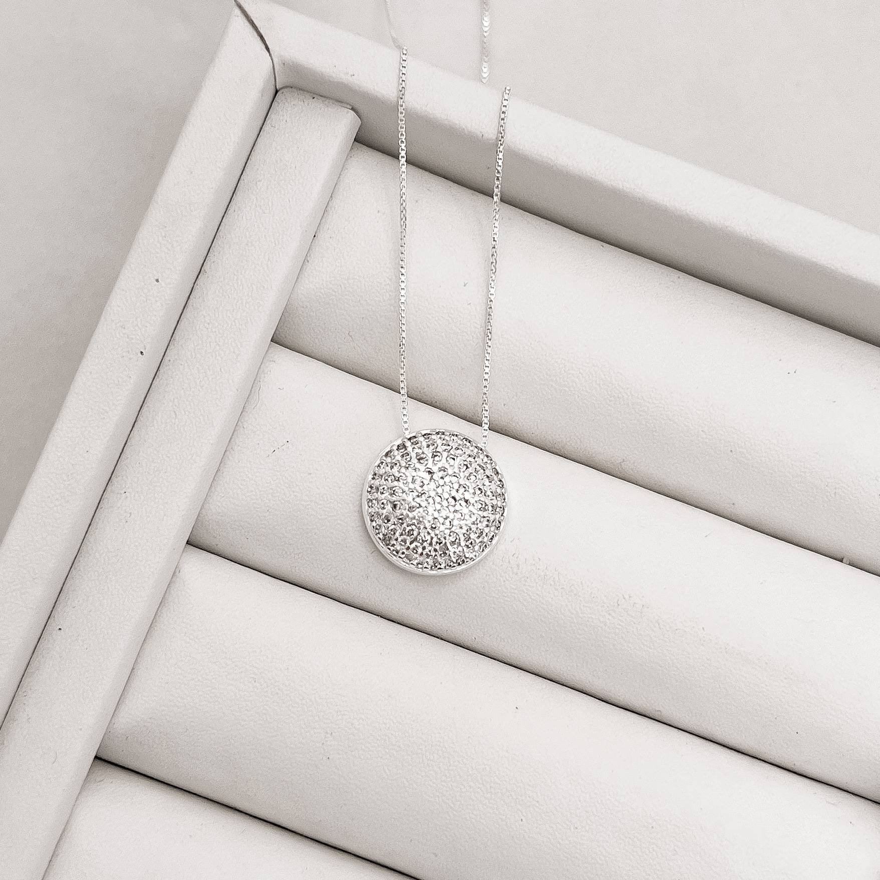 Imagem Secundária Colar botão cravejado 16mm 45cm