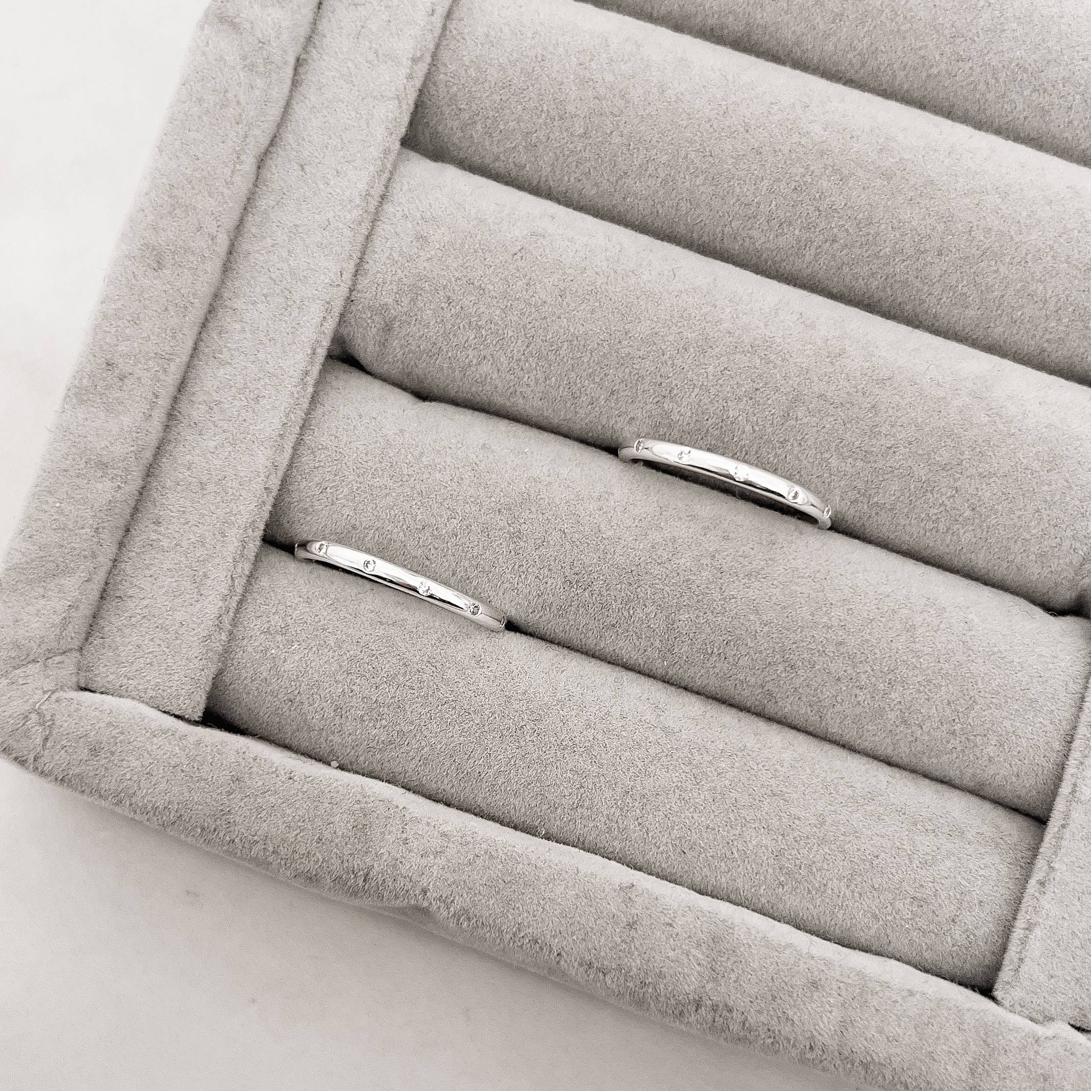 Imagem Secundária Aliança zircônias cristais