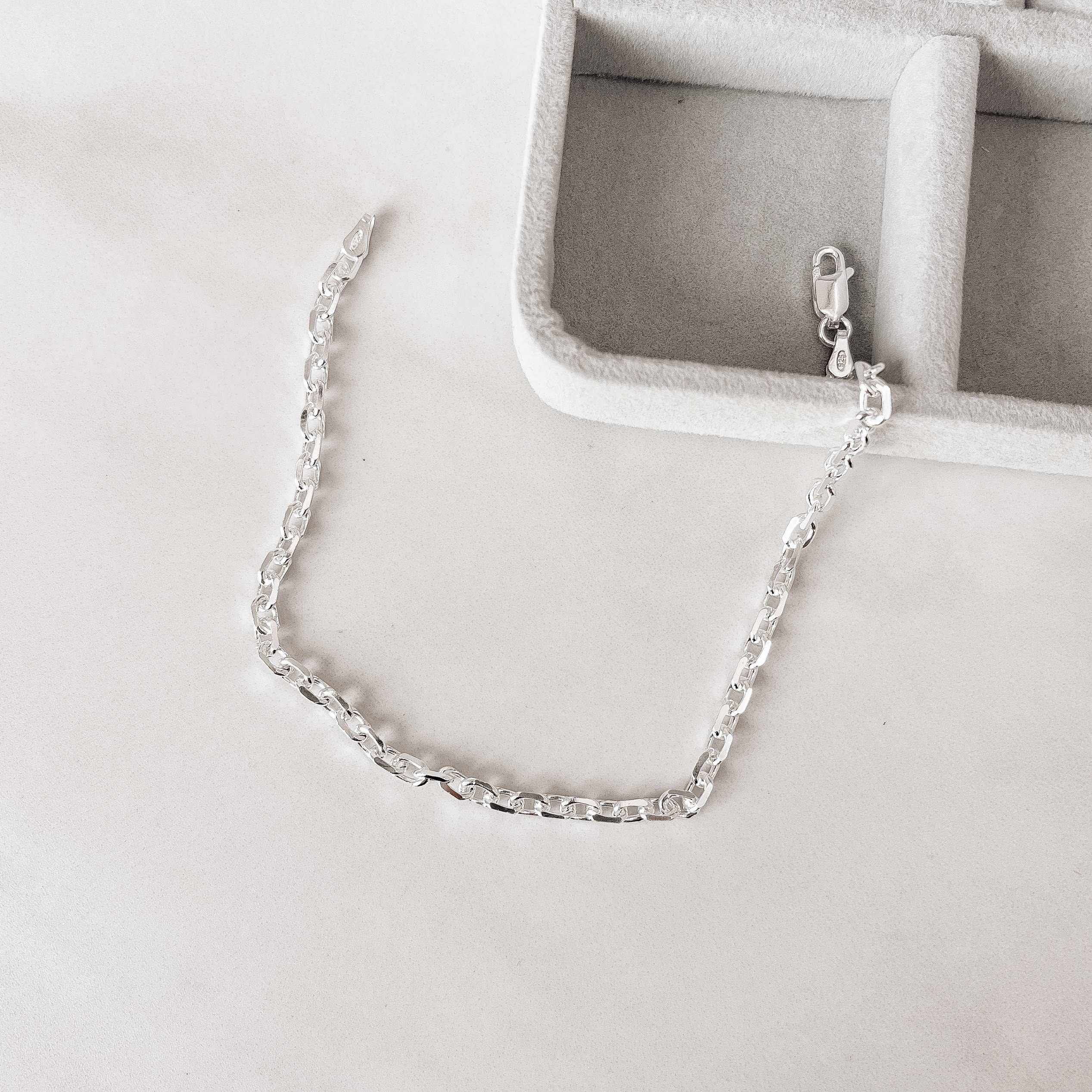 Pulseira corrente cadeado 3.3 21,5cm