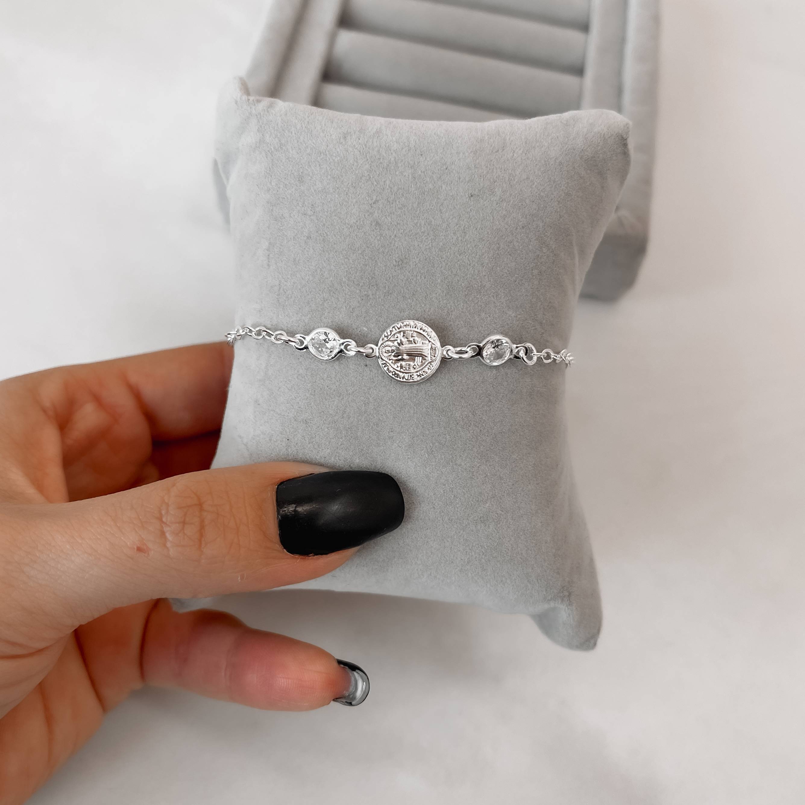 Pulseira entremeio São Bento e zircônias 5mm