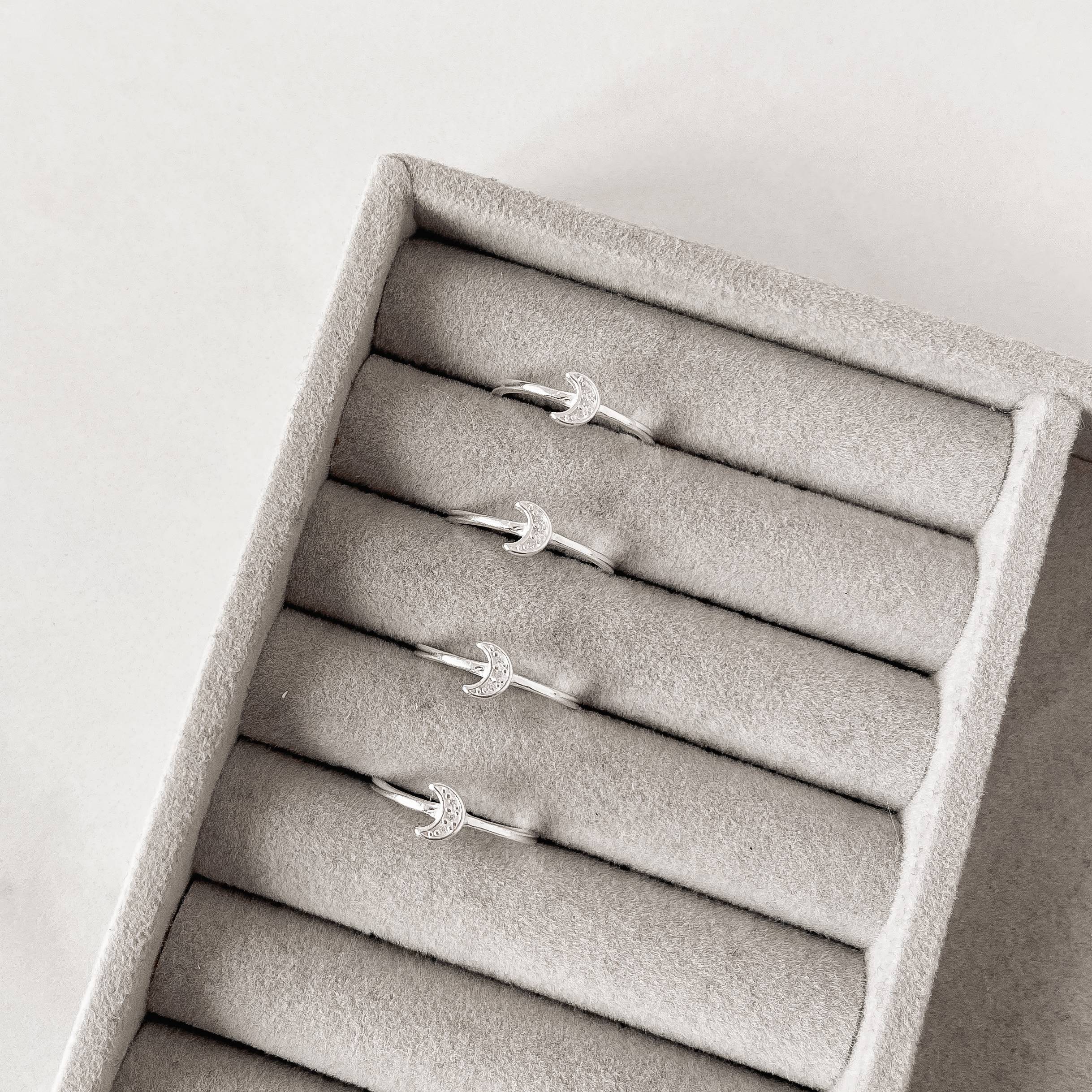 Imagem Secundária Anel lua cravejada