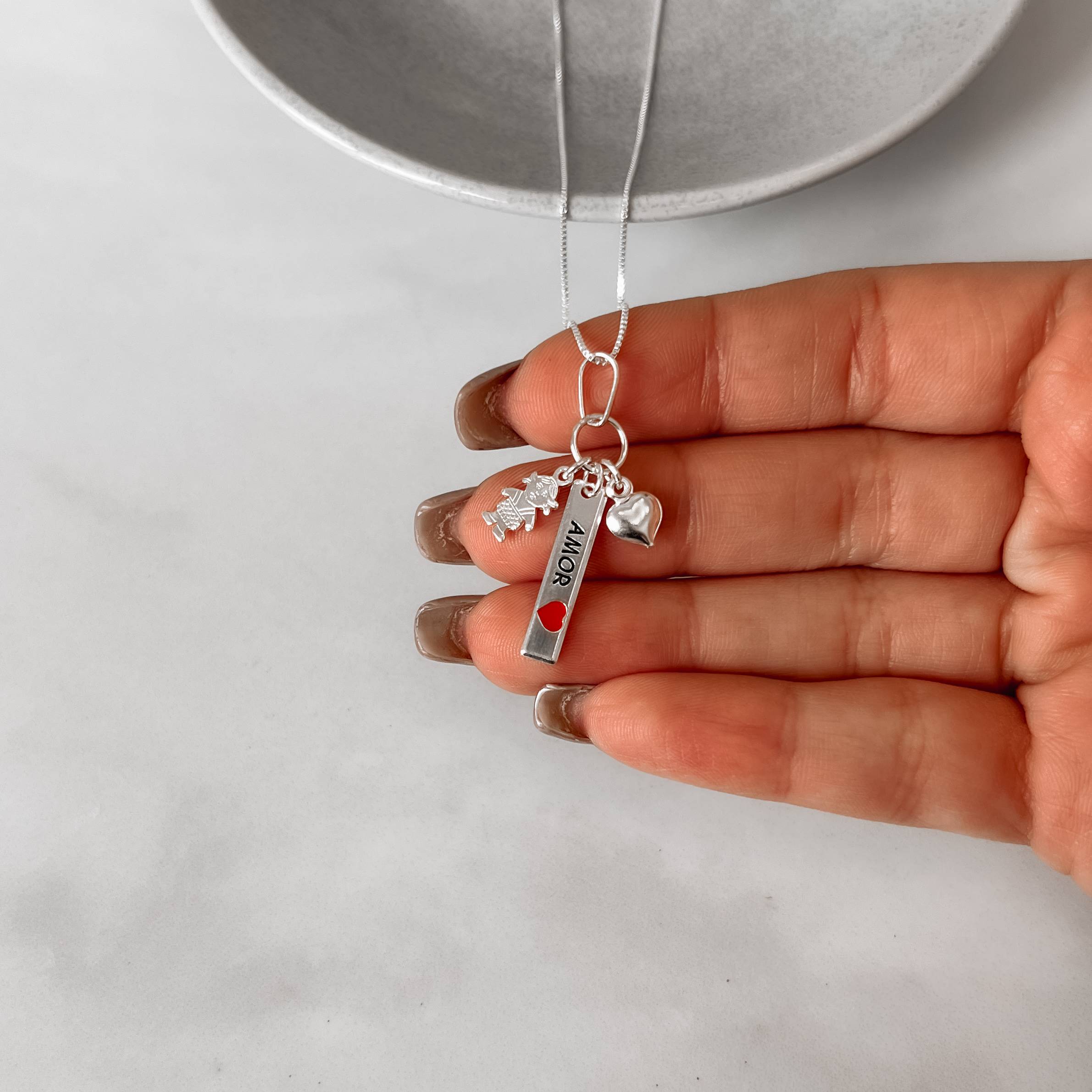 Imagem Secundária Colar pingente patuá amor, coração, menina 45cm