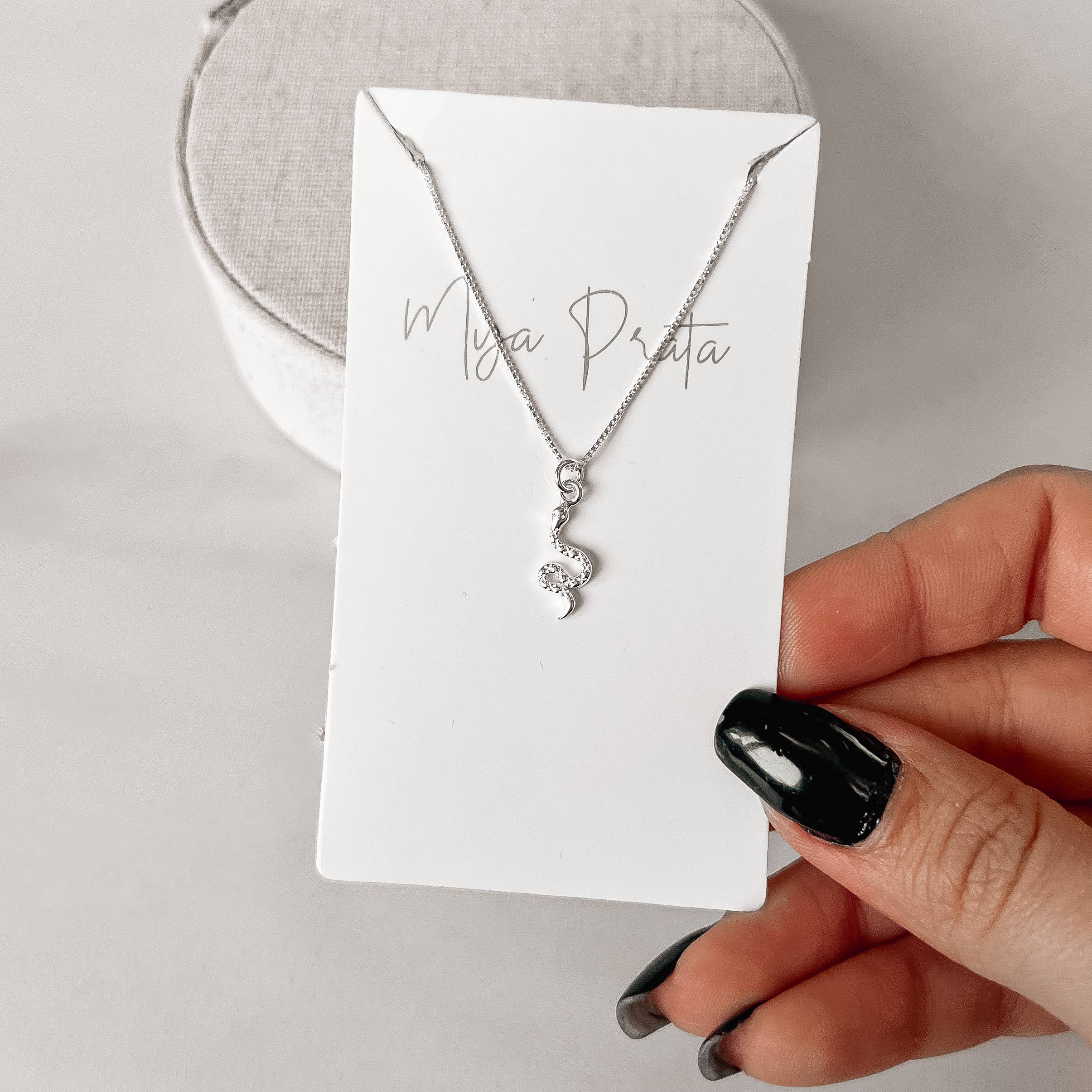 Colar pingente cobra 13mm 45cm com alongadora