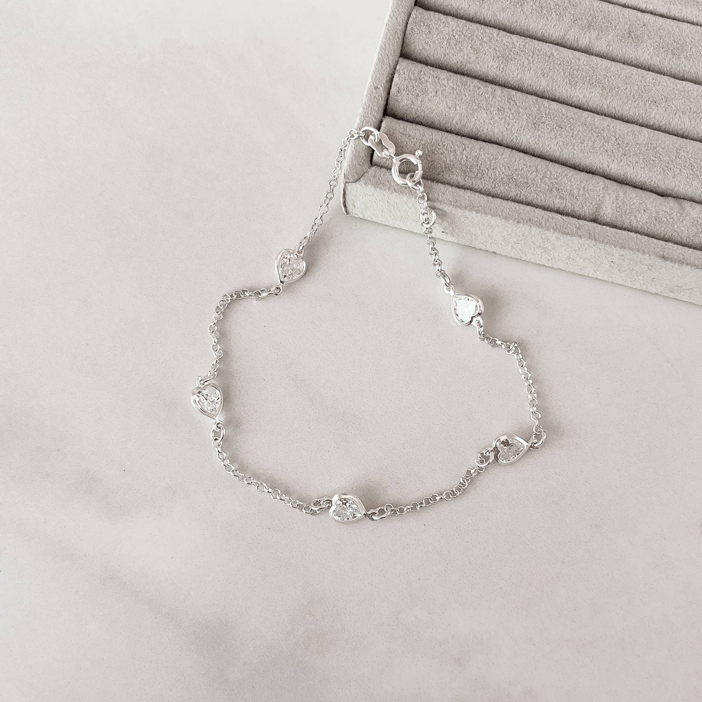 Tornozeleira 5 entremeios zircônias coração