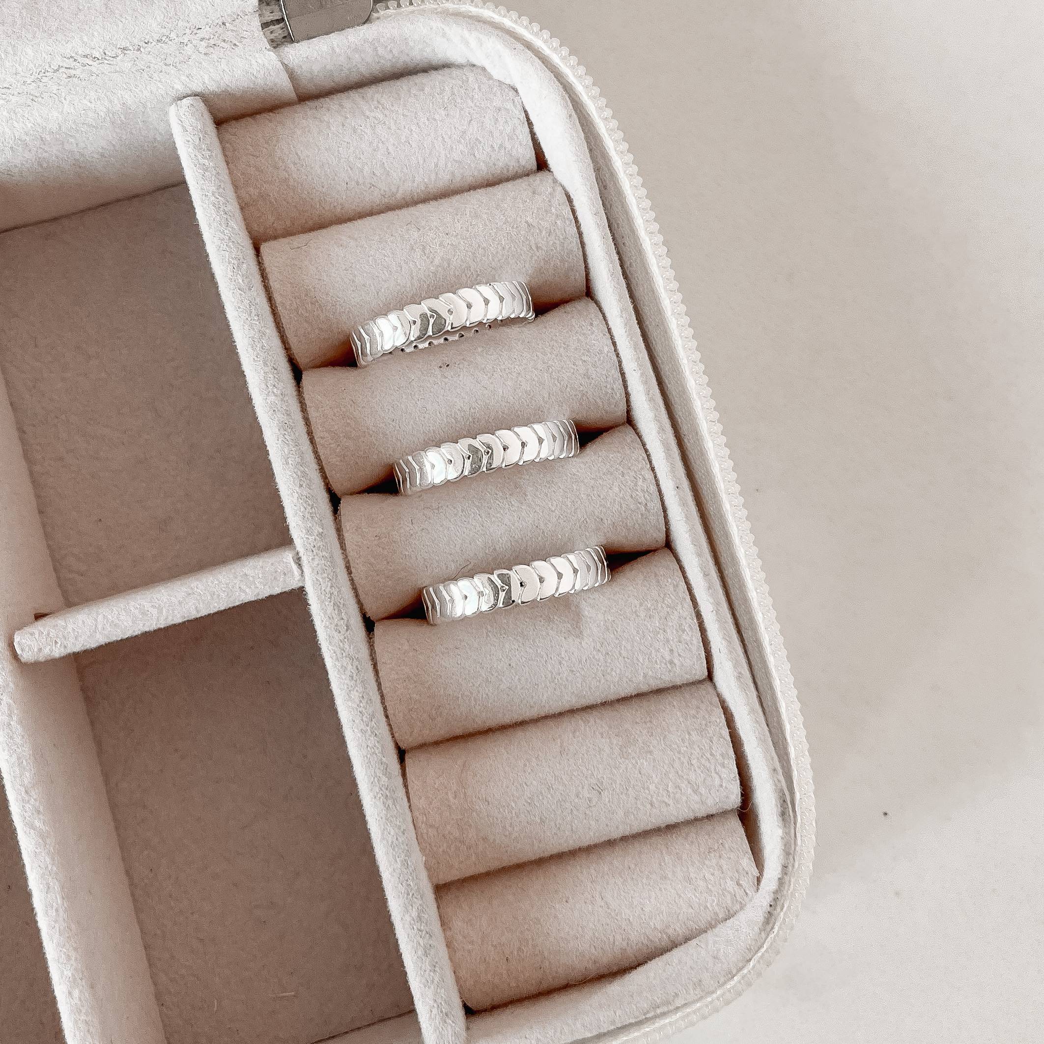 Imagem Secundária Aliança folhas