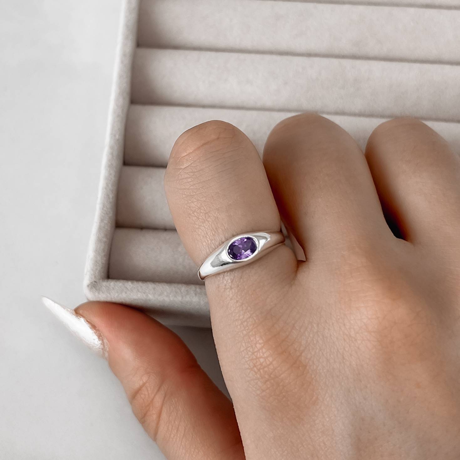 Imagem Secundária Anel zircônia oval ametista