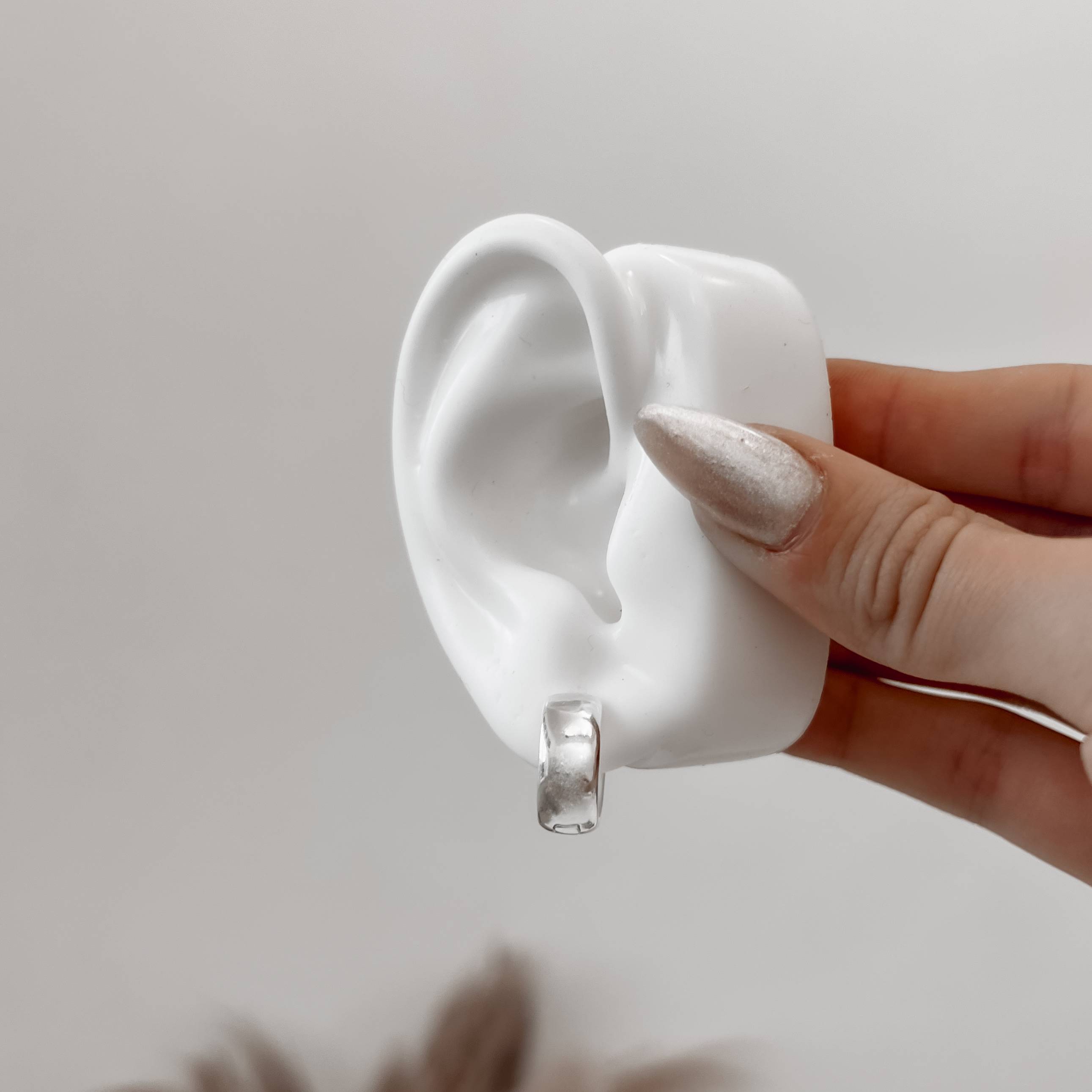 Imagem Secundária Argola click larga 16mm