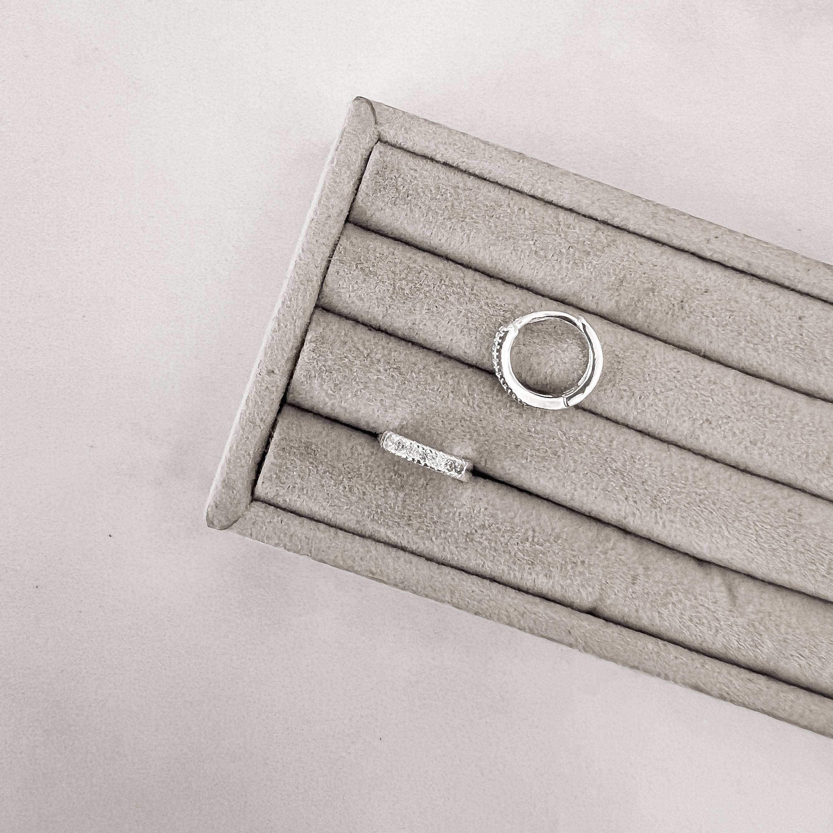 Argola redonda click 12mm cravejada