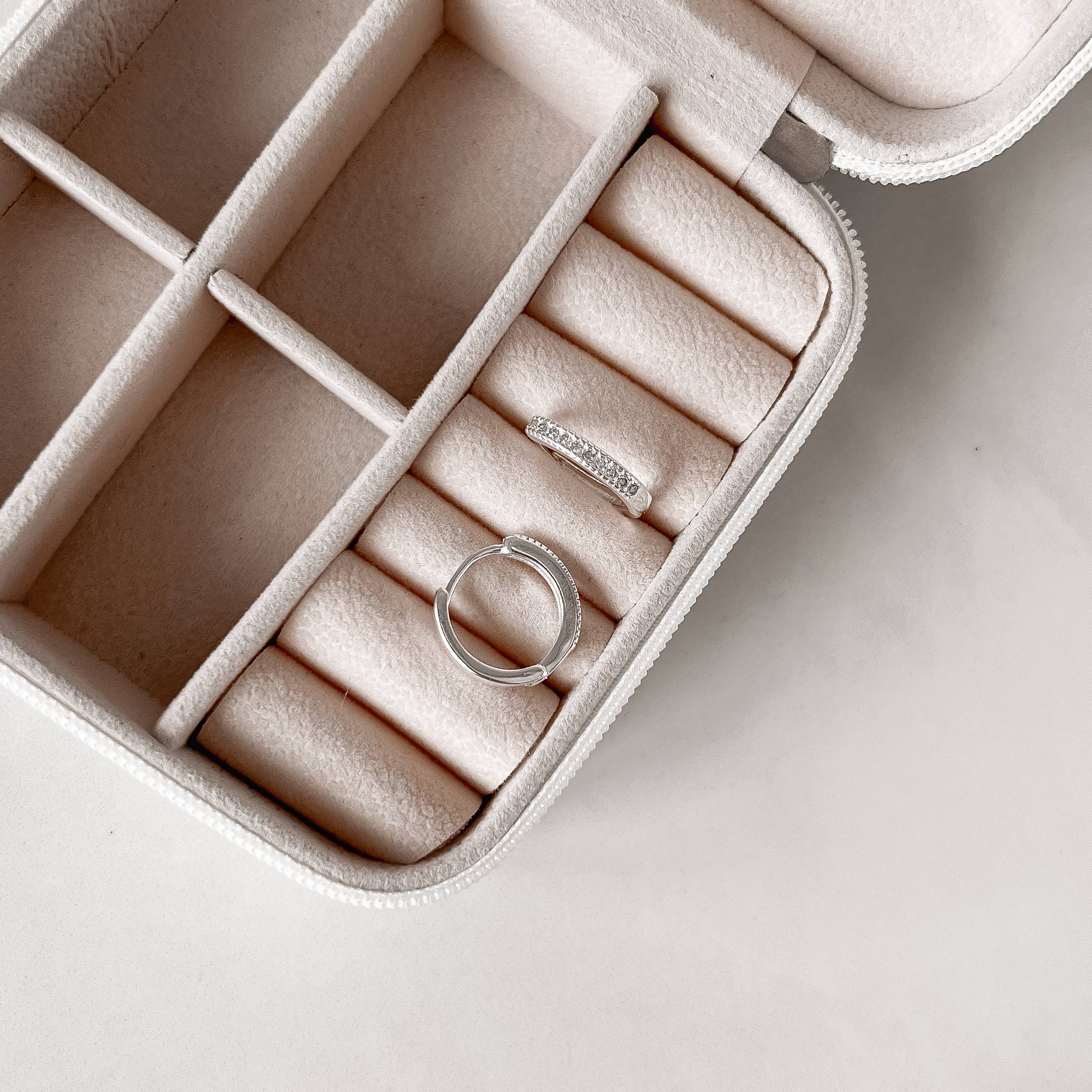 Imagem Argola redonda click 16mm cravejada