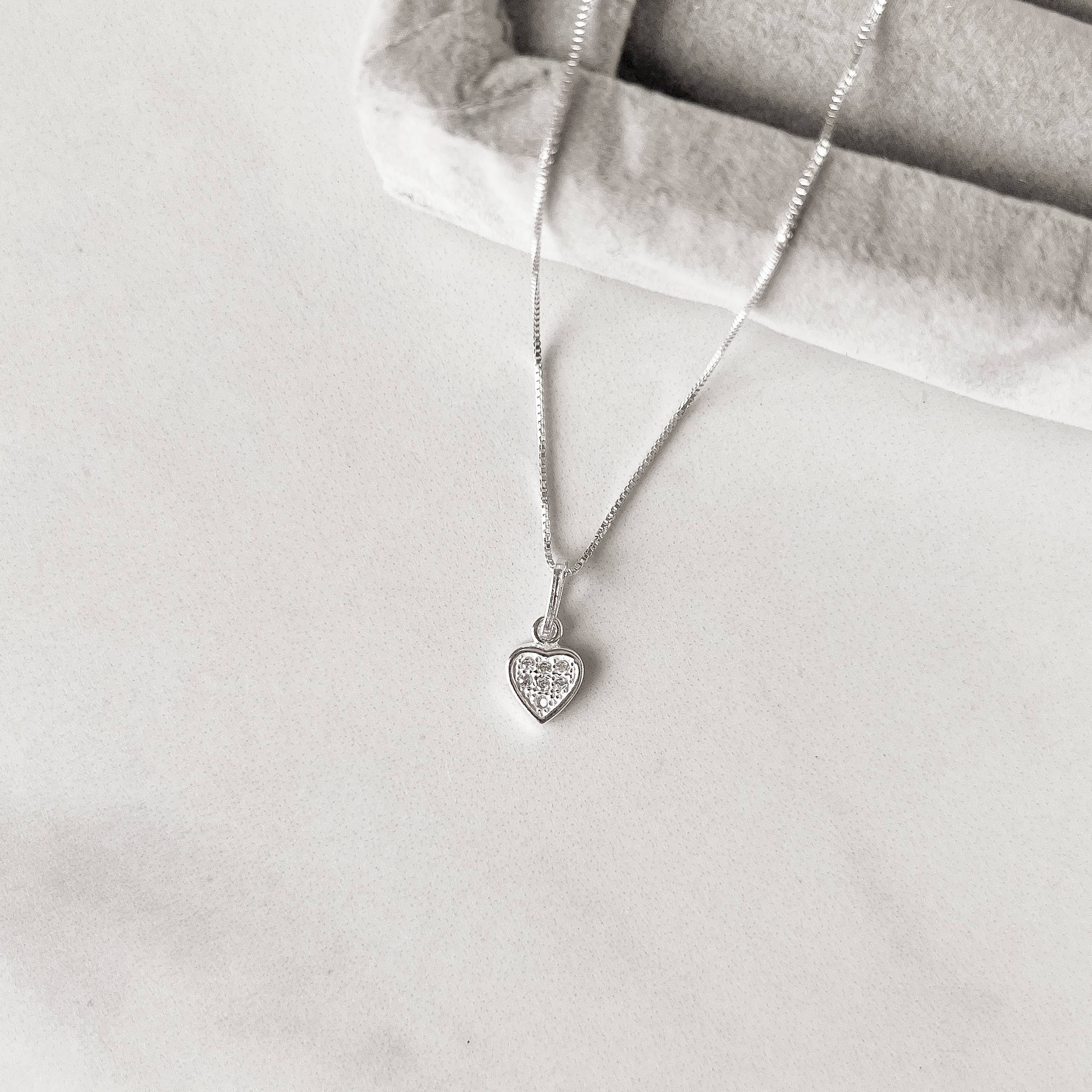 Imagem Secundária Colar pingente coração cravejado 7mm 40cm