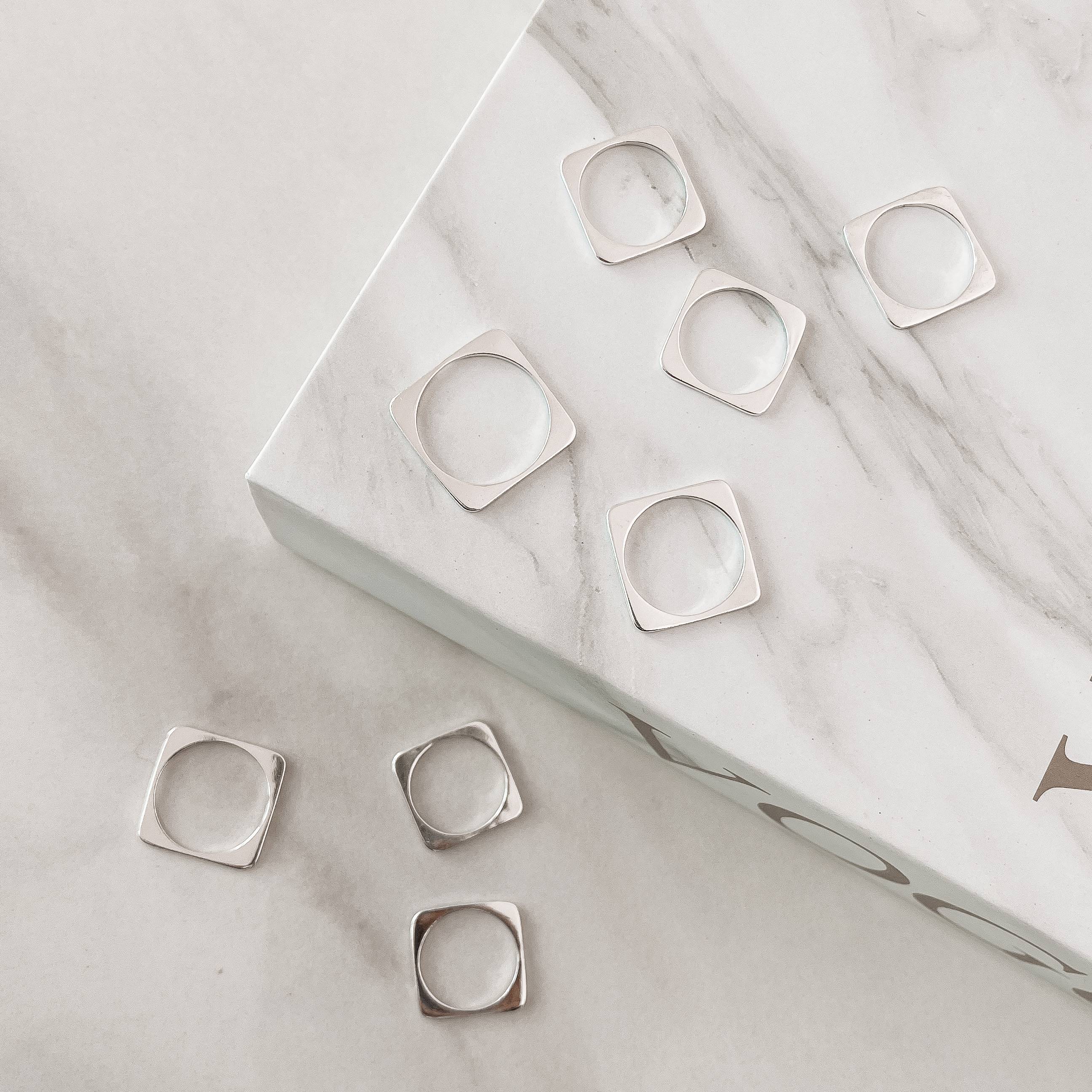 Imagem Secundária Anel quadrado arredondado