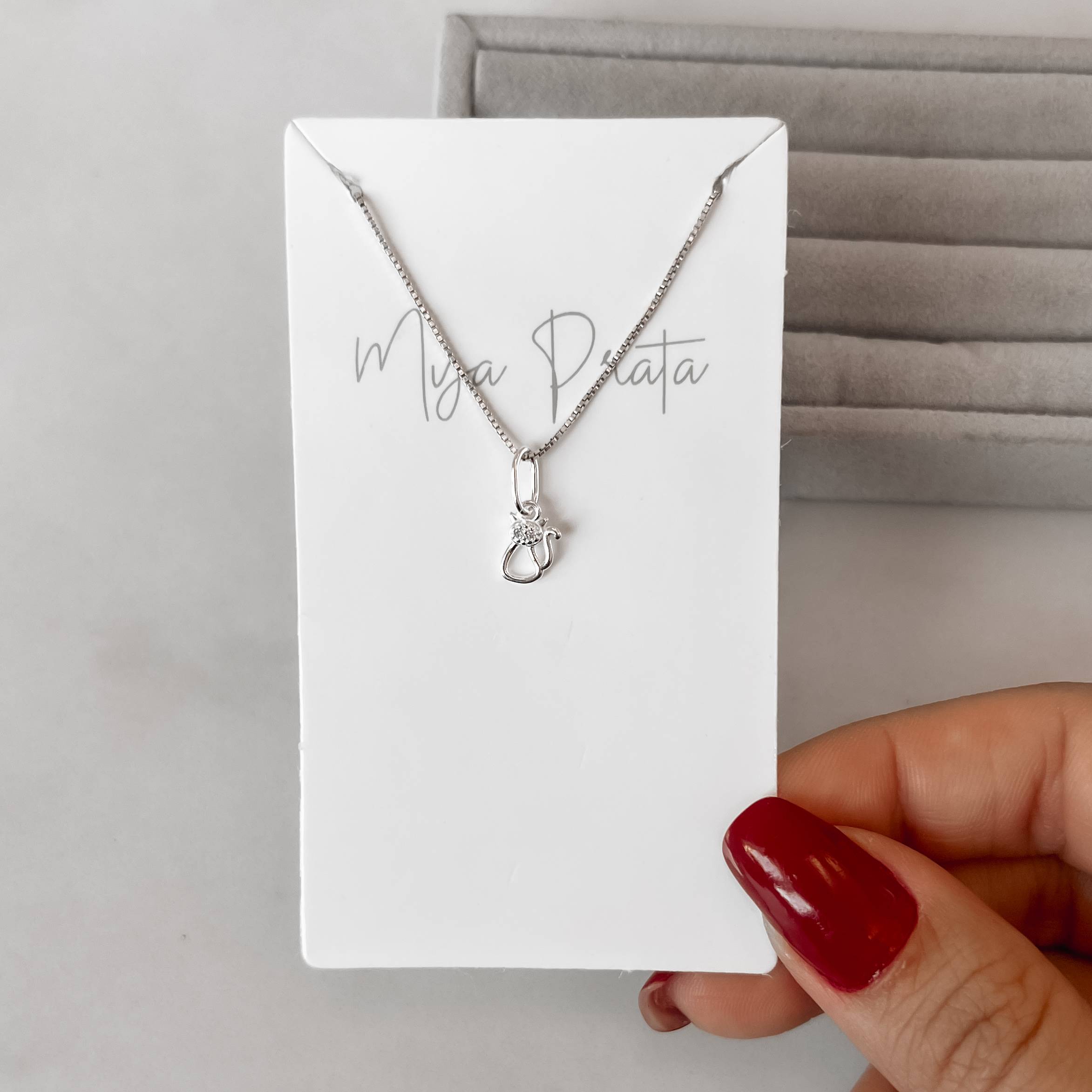 Imagem Colar pingente gato vazado com zircônias 7mm 40cm