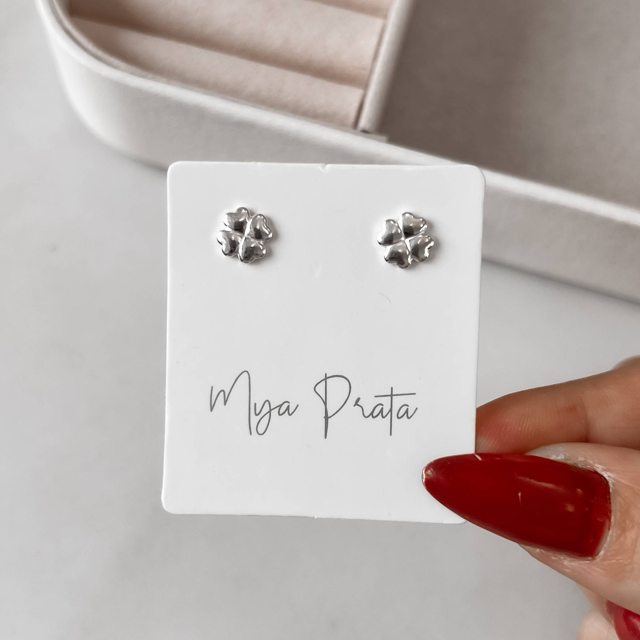 Imagem Secundária Brinco trevo 7mm