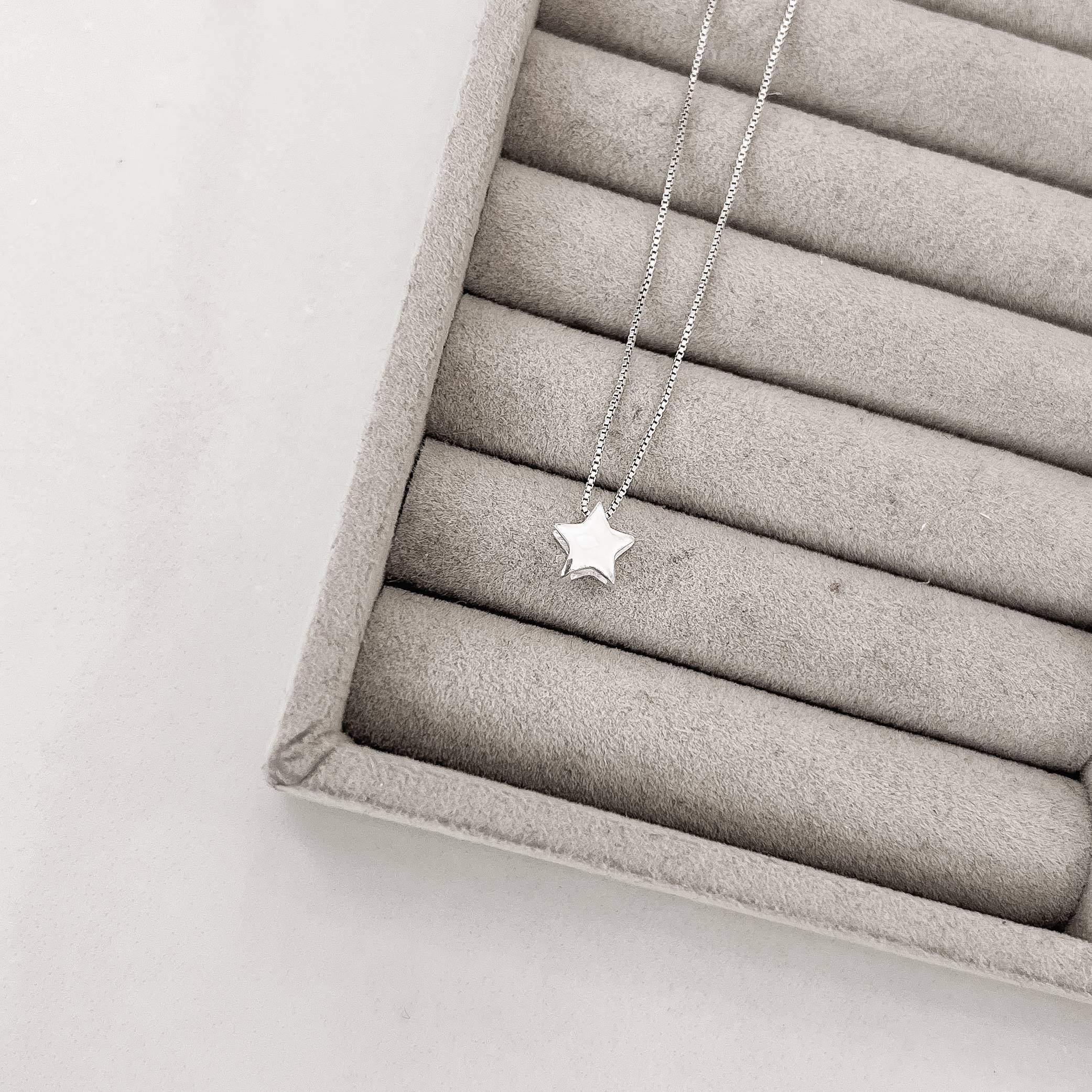 Imagem Secundária Colar estrela 8mm 40cm