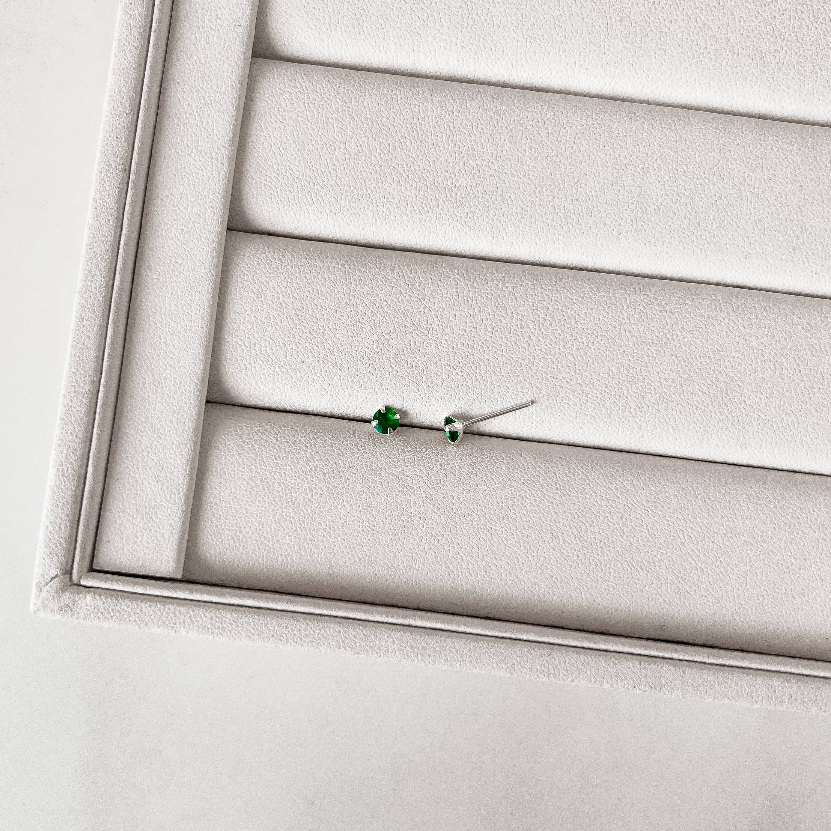 Imagem Secundária Brinco zircônia redonda esmeralda 4mm