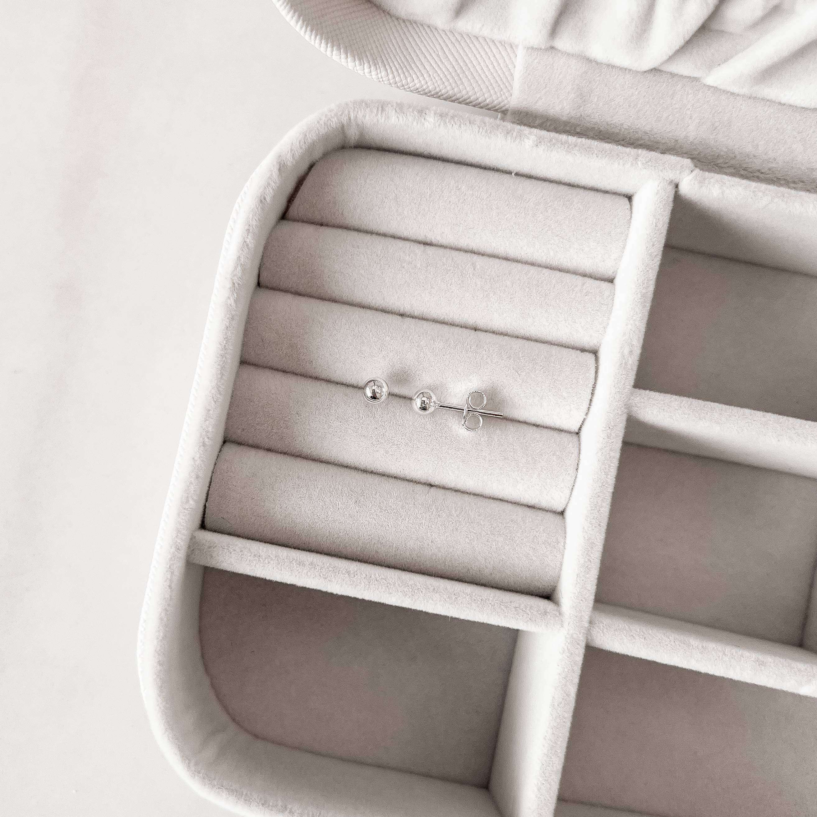 Imagem Brinco bola 4mm