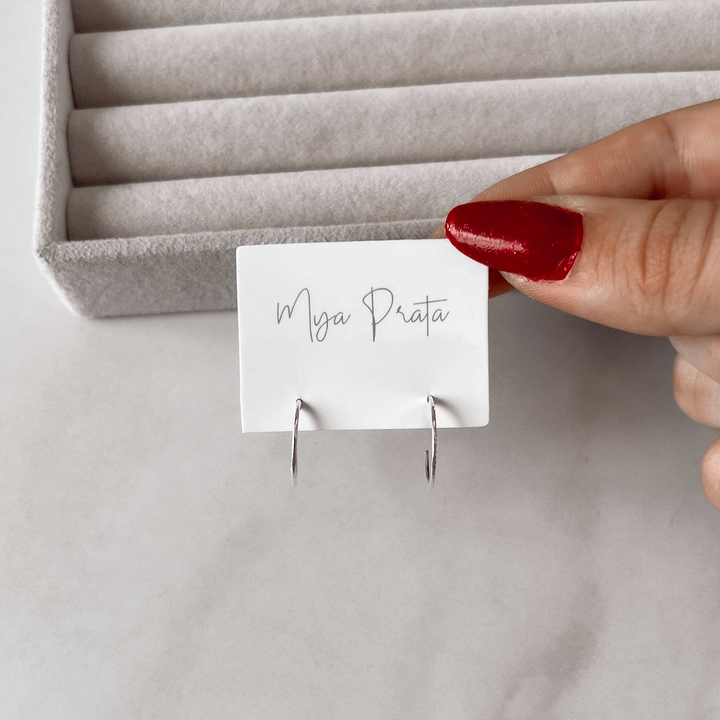 Imagem Secundária Argola detalhe riscado 14mm tarraxa