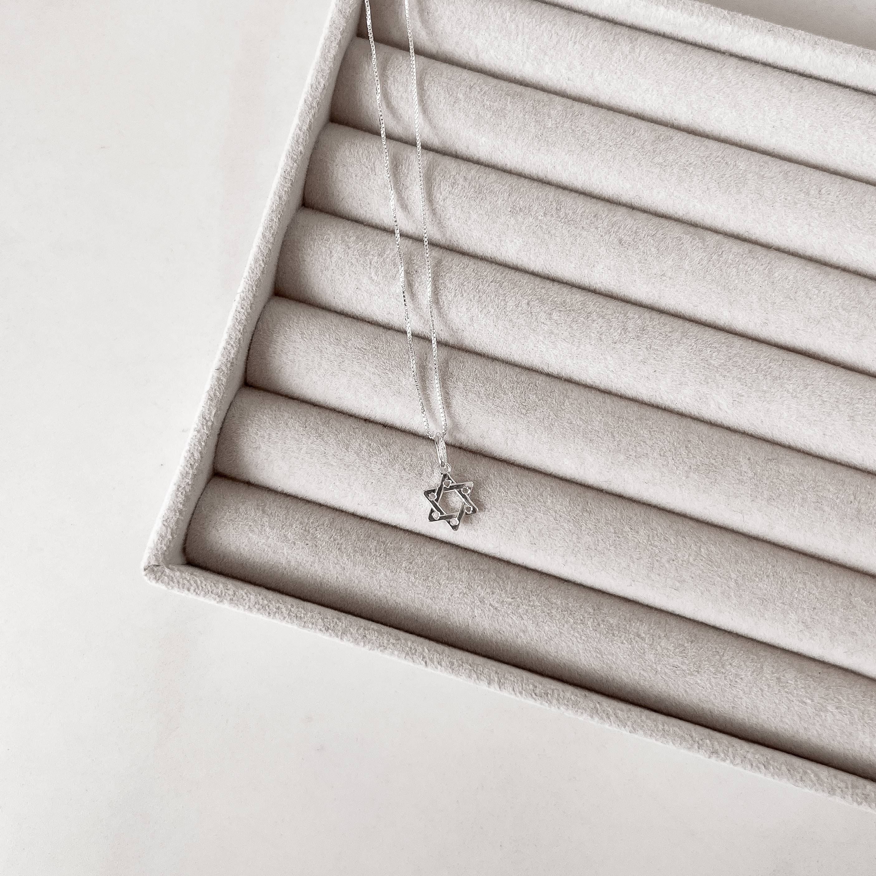 Imagem Secundária Colar pingente estrela de Davi lisa 12mm 40cm