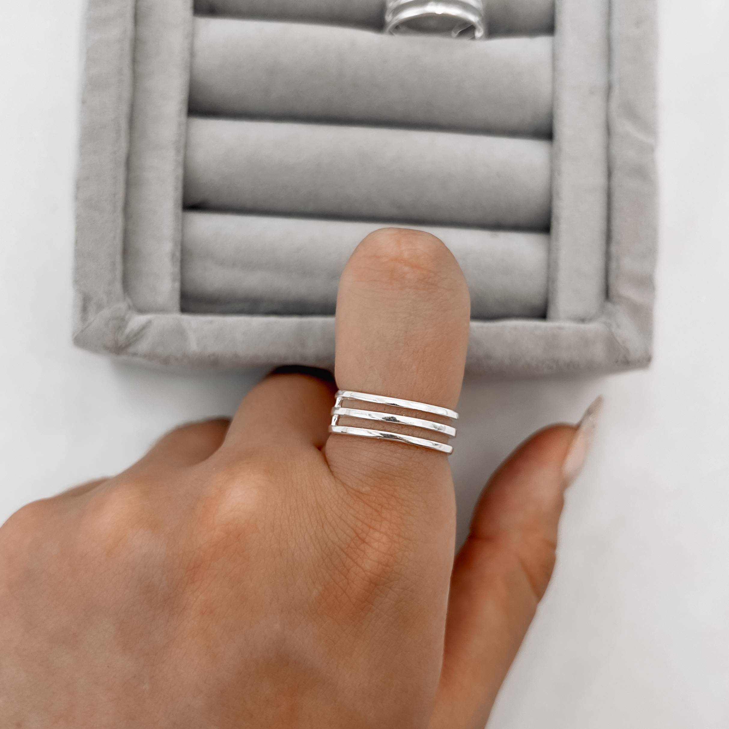 Imagem Secundária Anel 3 fios lisos