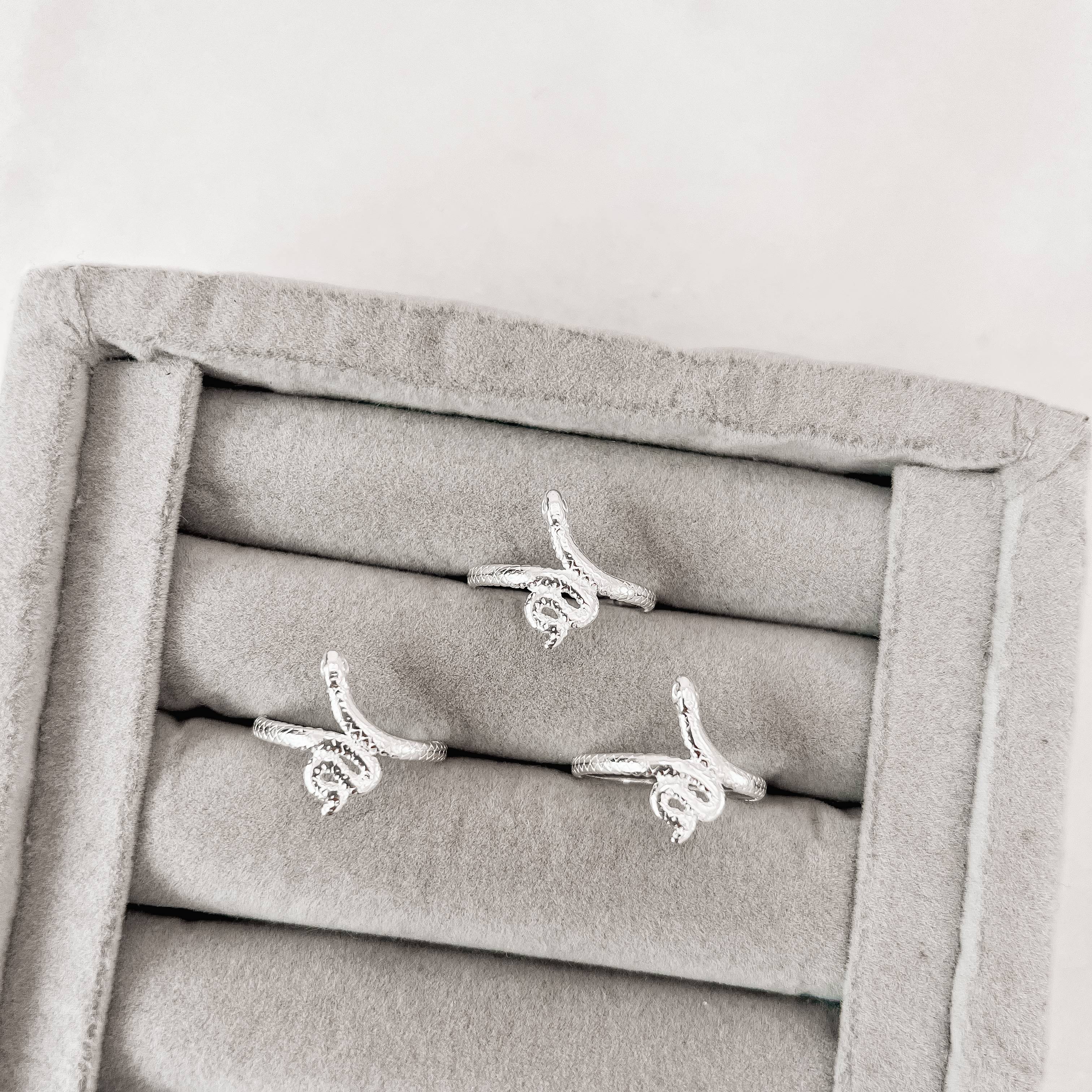 Imagem Anel cobra trabalhada