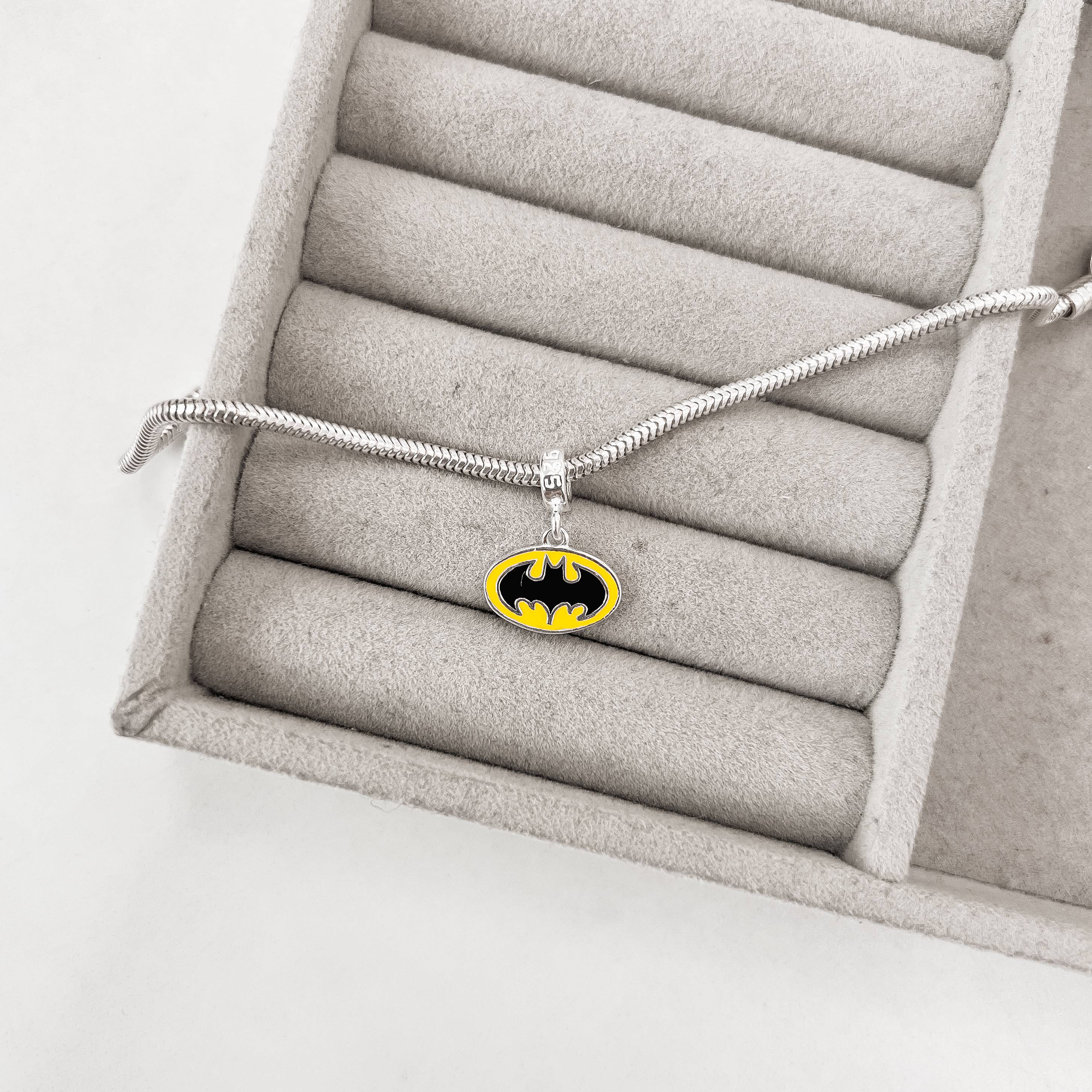 Berloque pingente símbolo Batman 15mm resina