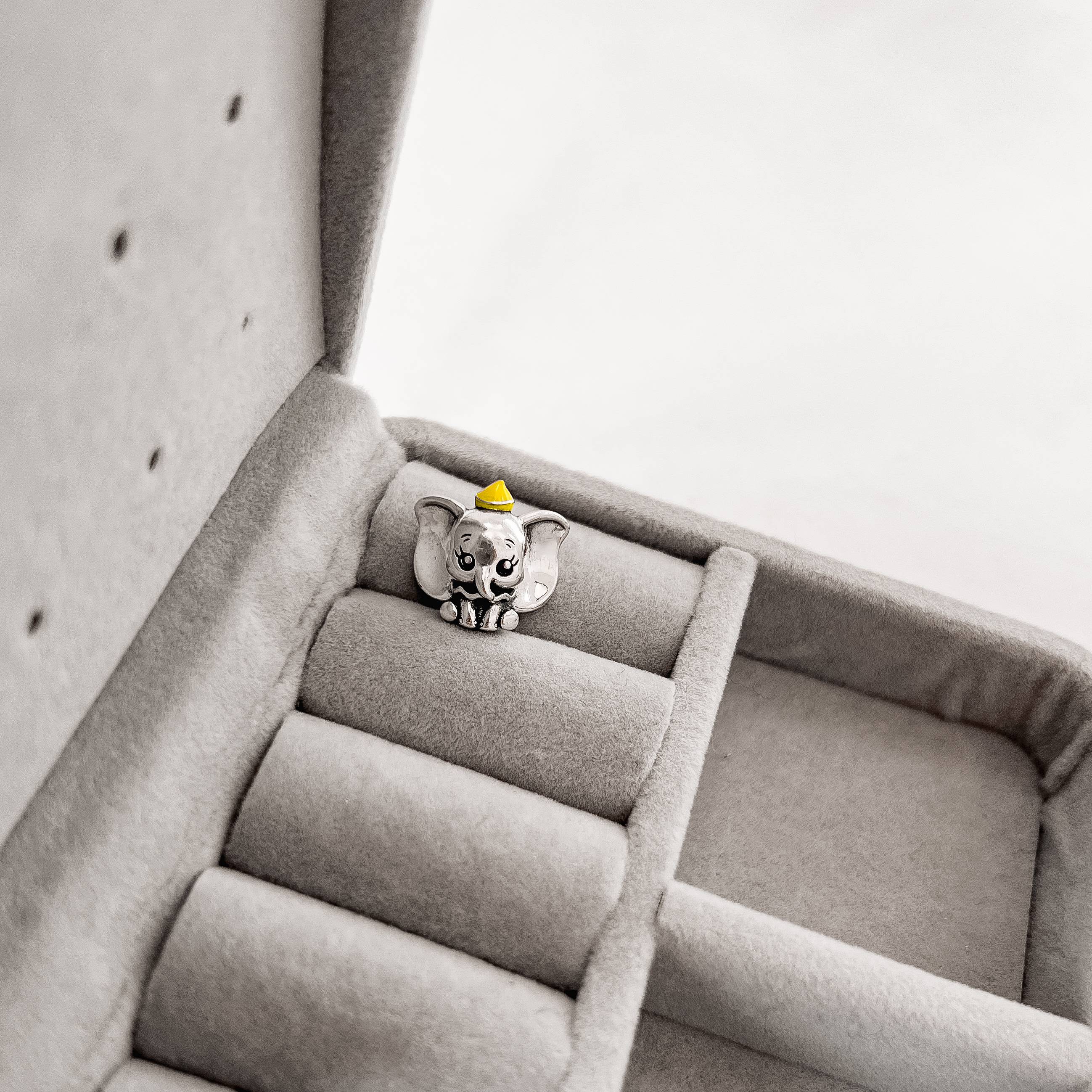 Berloque separador Dumbo 15mm