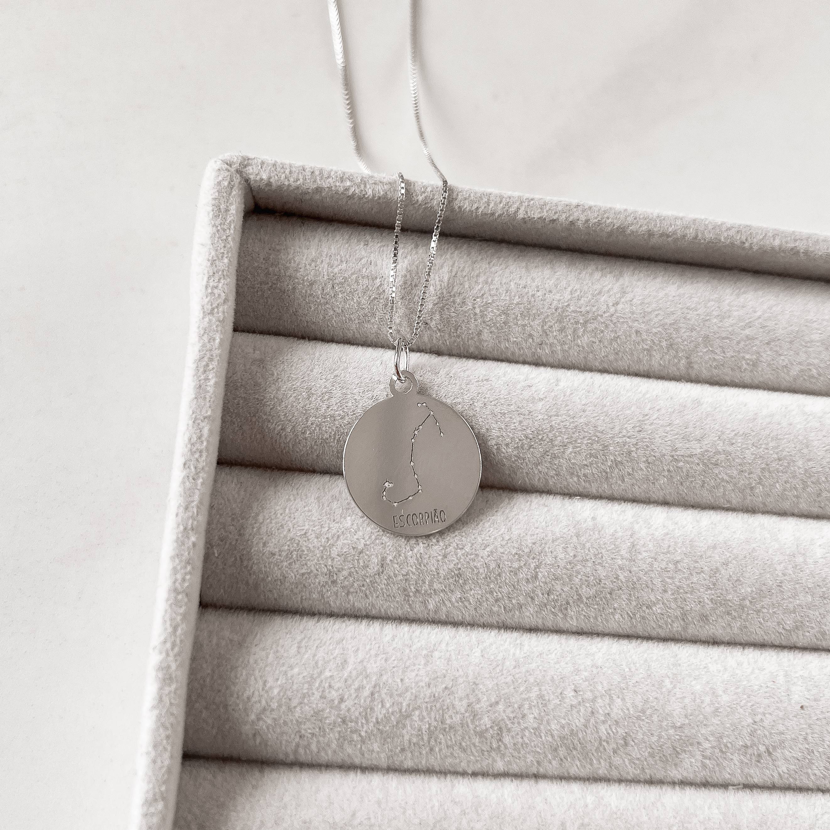 Imagem Colar pingente constelação signo escorpião 45cm