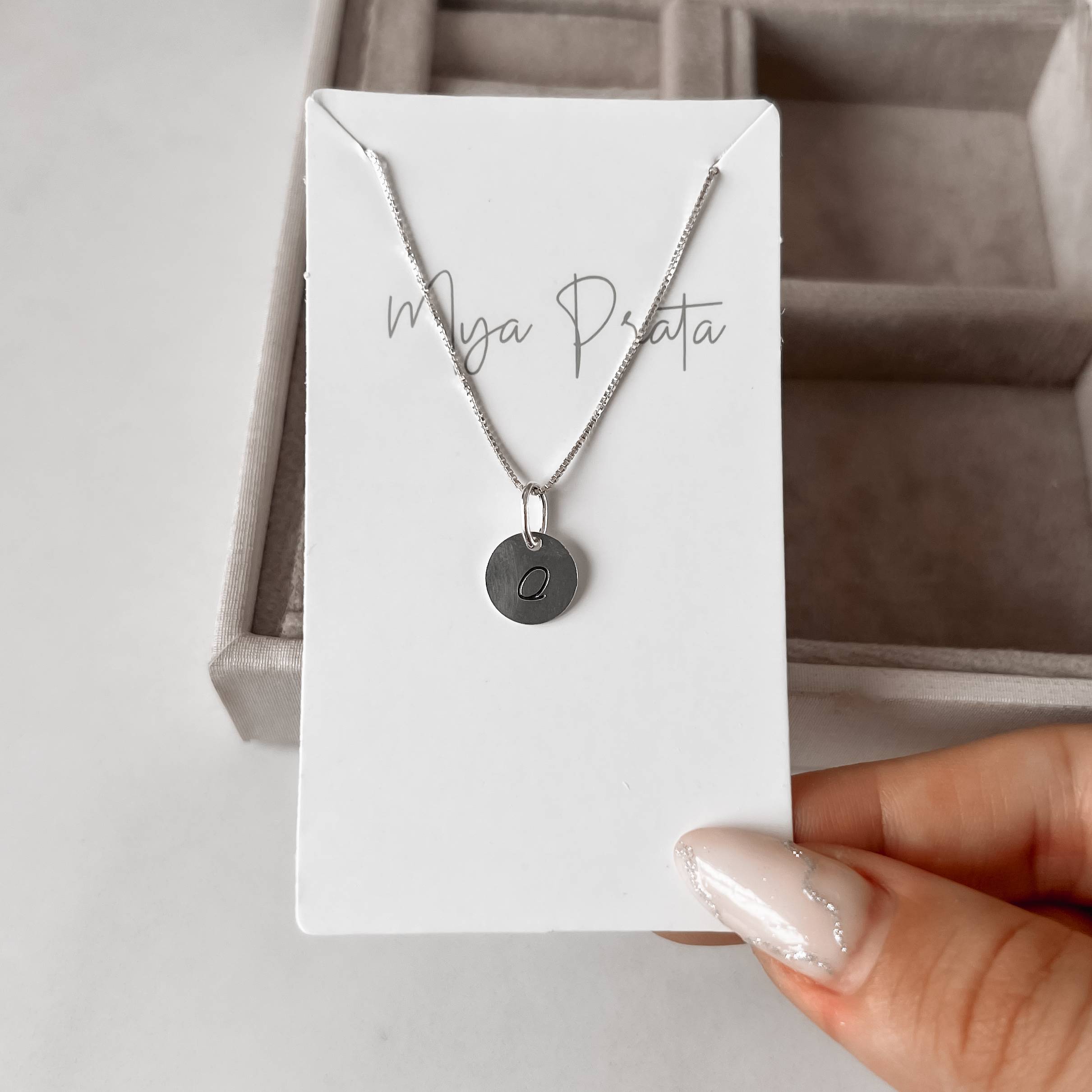 Imagem Secundária Colar pingente medalha letra O 10mm 40cm