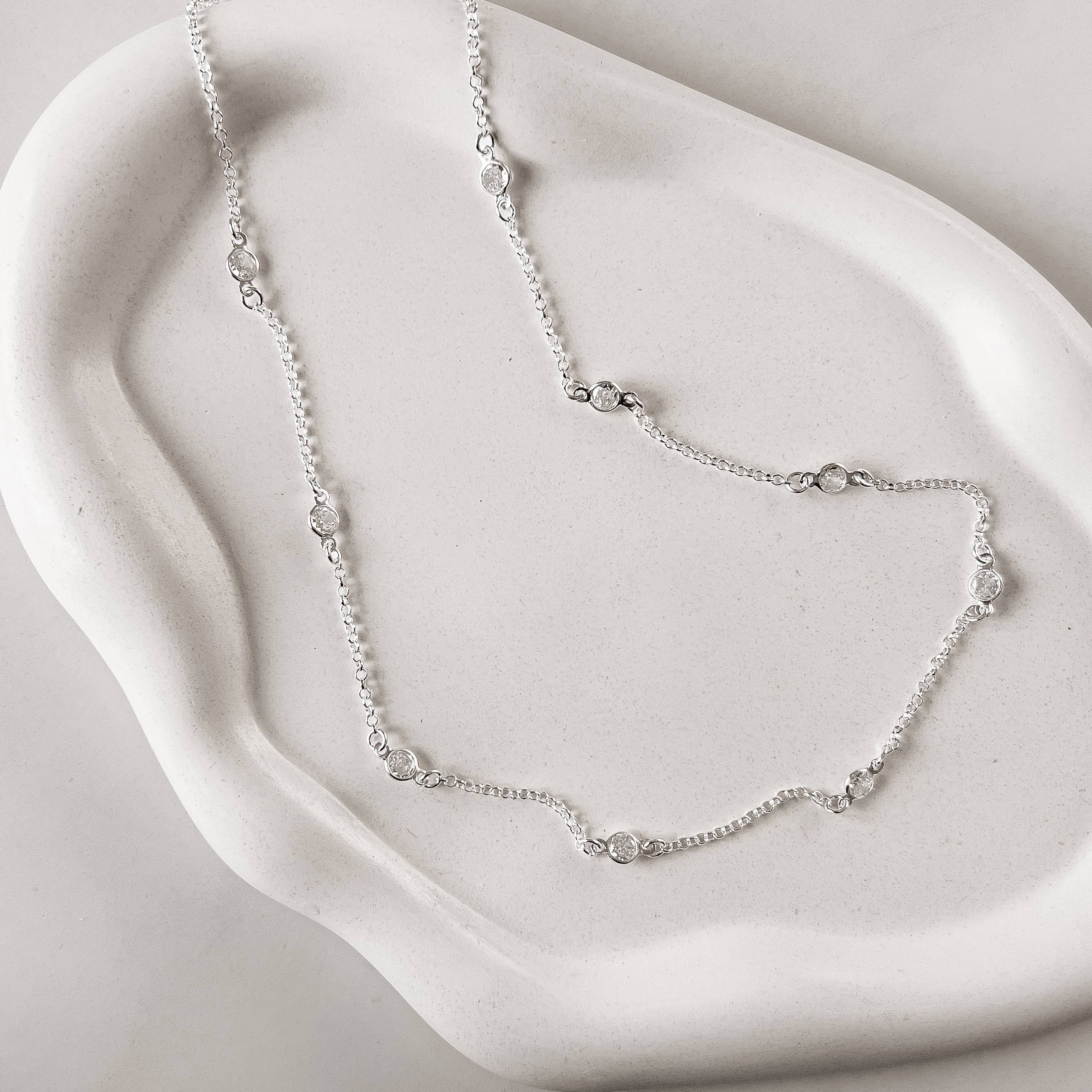 Colar tiff zircônias 5mm 50cm