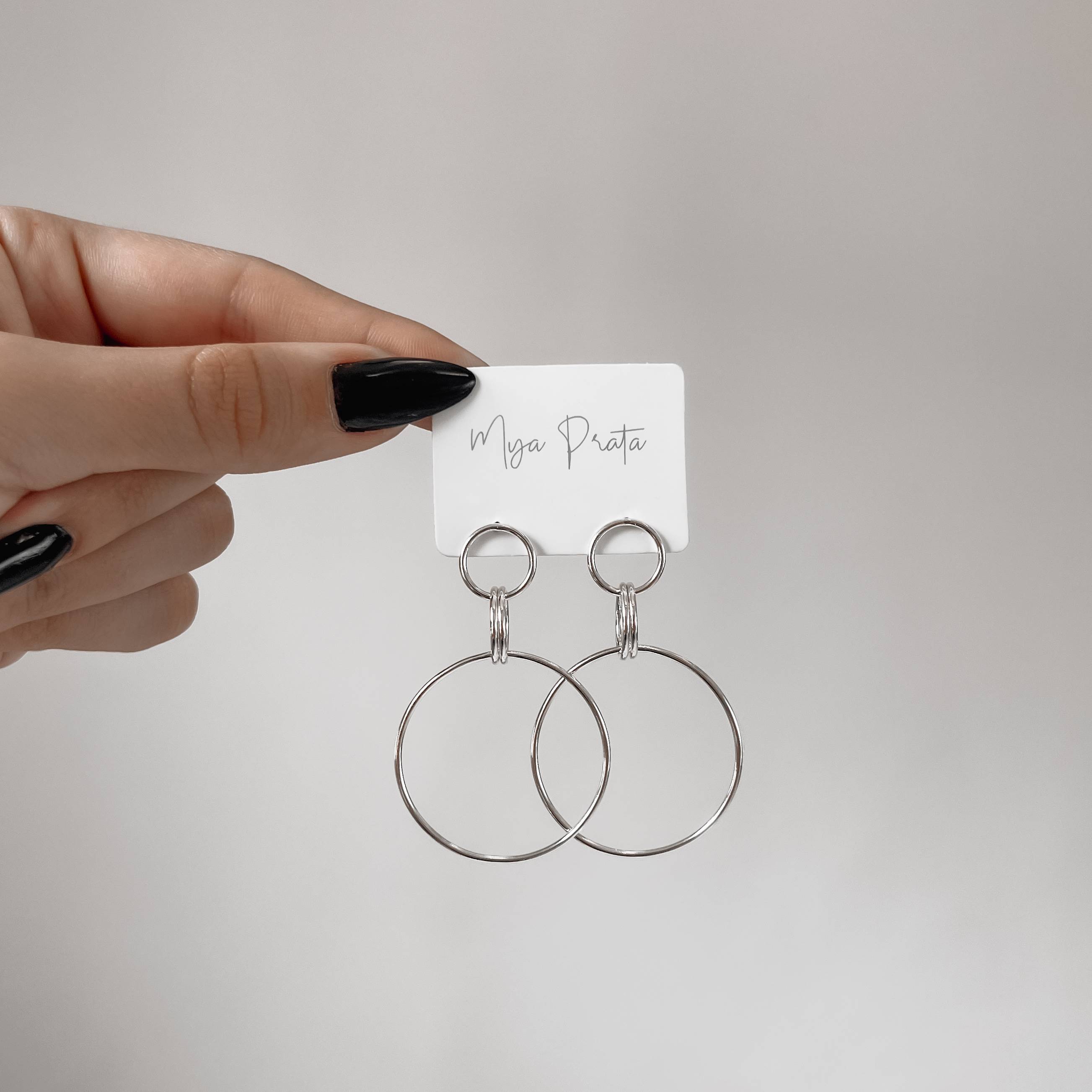 Imagem Brinco circulo com circulos pendurados