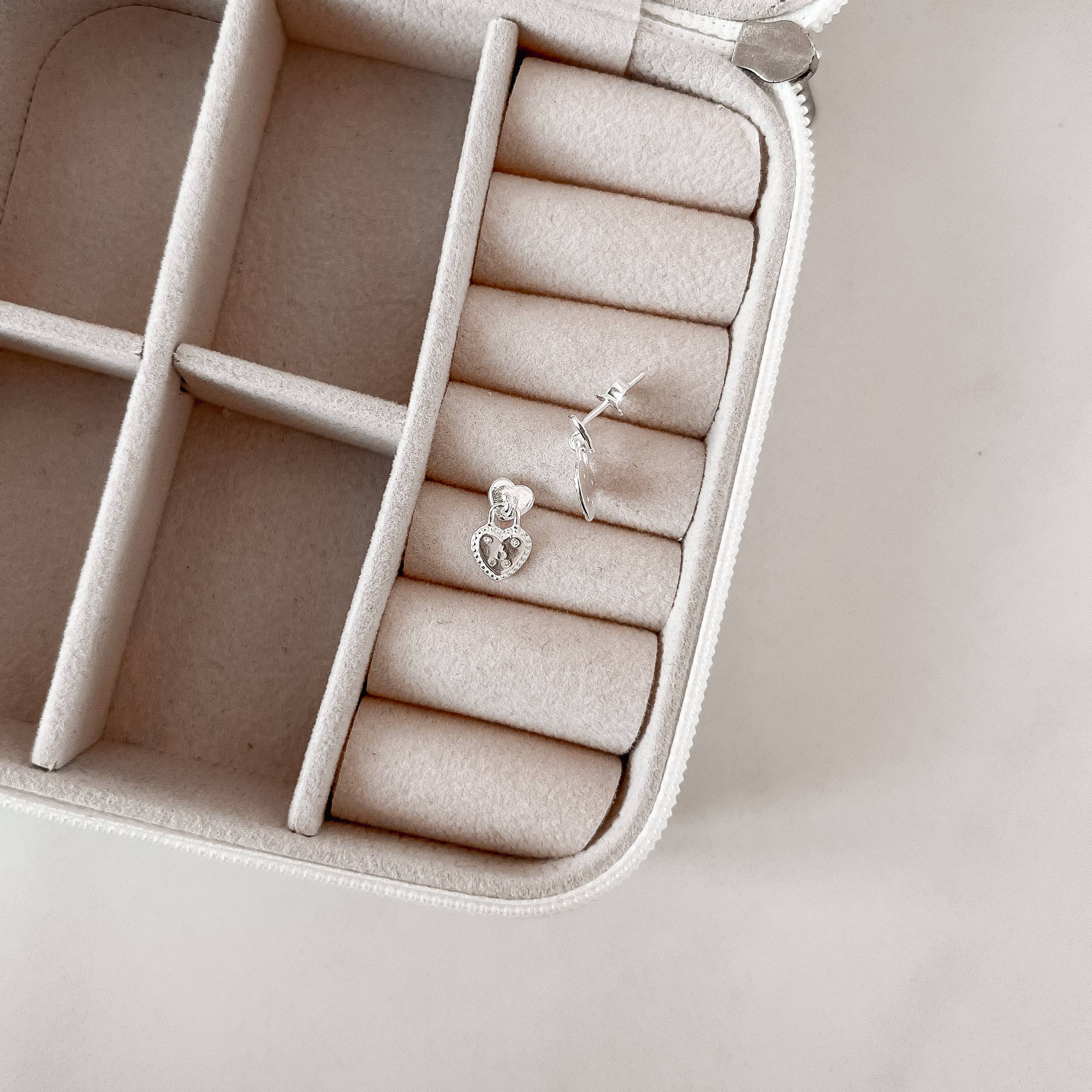 Imagem Secundária Brinco coração pingente cadeado coração com zircônias