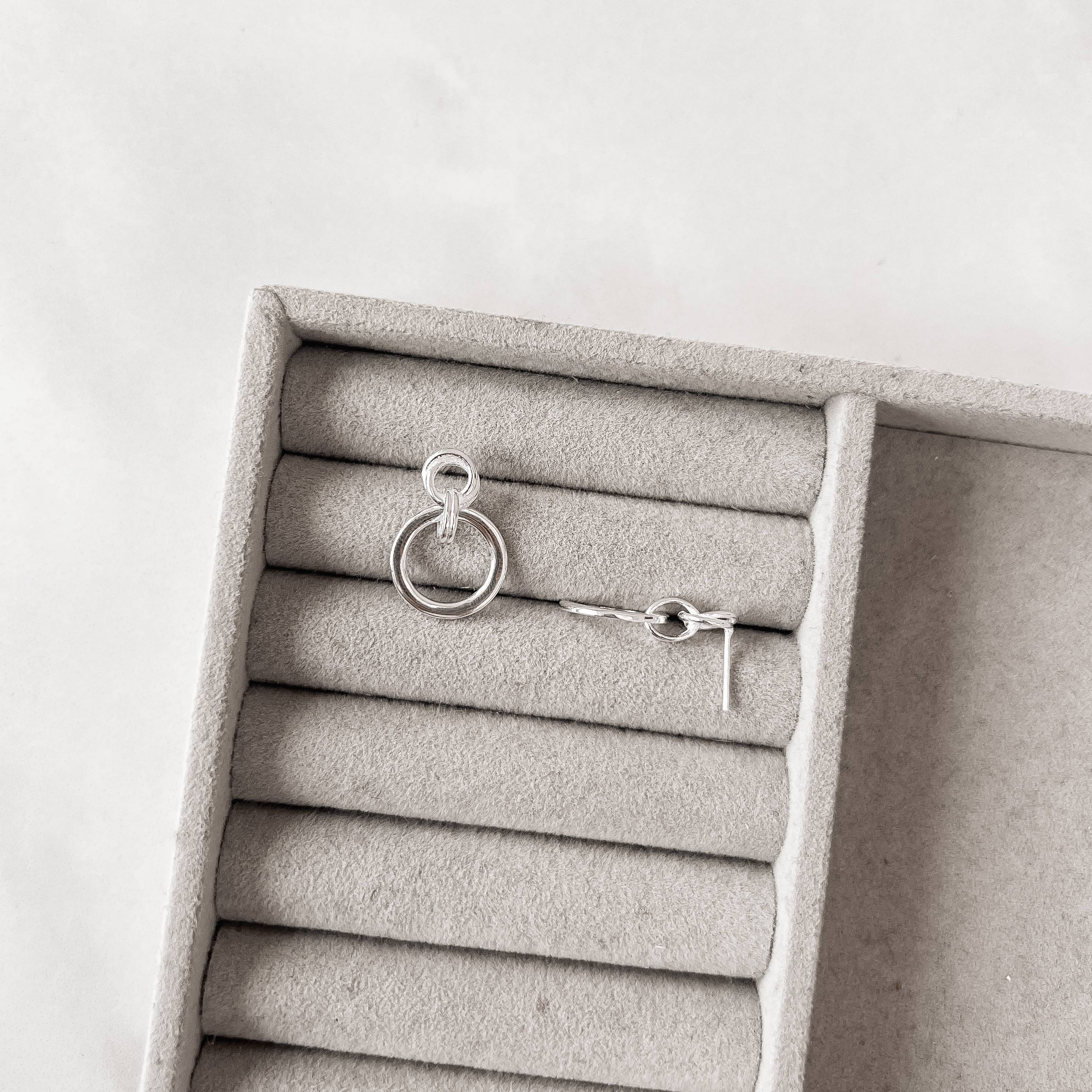 Imagem Brinco elos trançado, oval e círculo 24mm