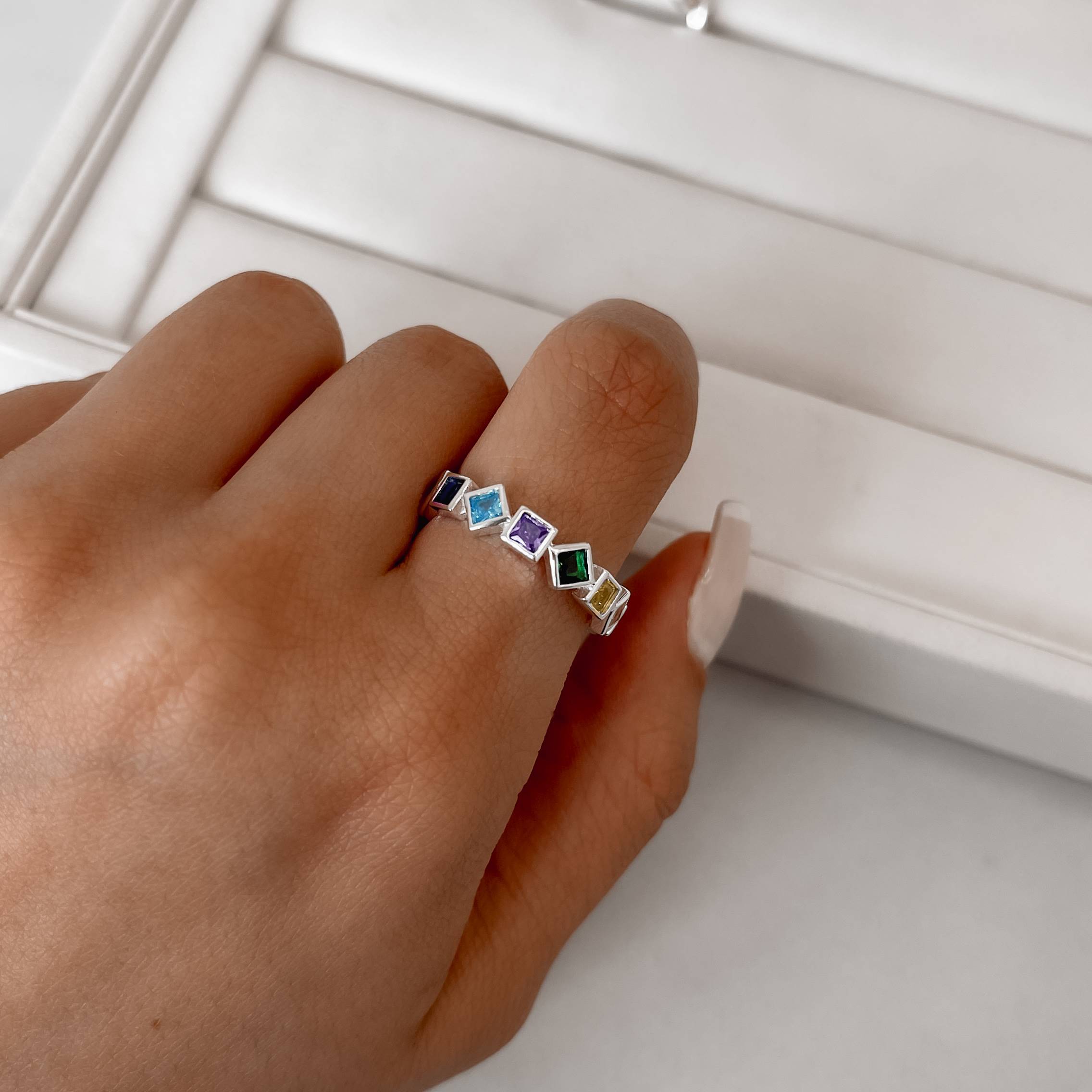 Imagem Secundária Anel zircônias losango e quadrada coloridas