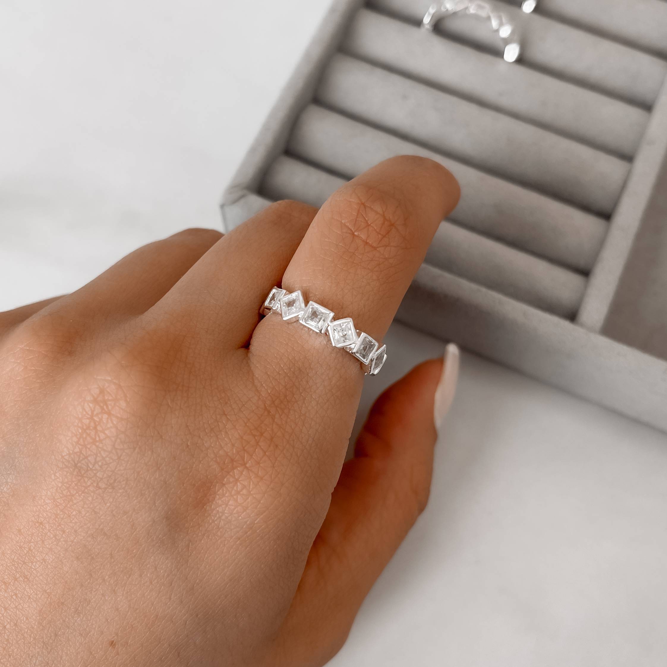 Imagem Anel zircônias losango e quadrada cristal