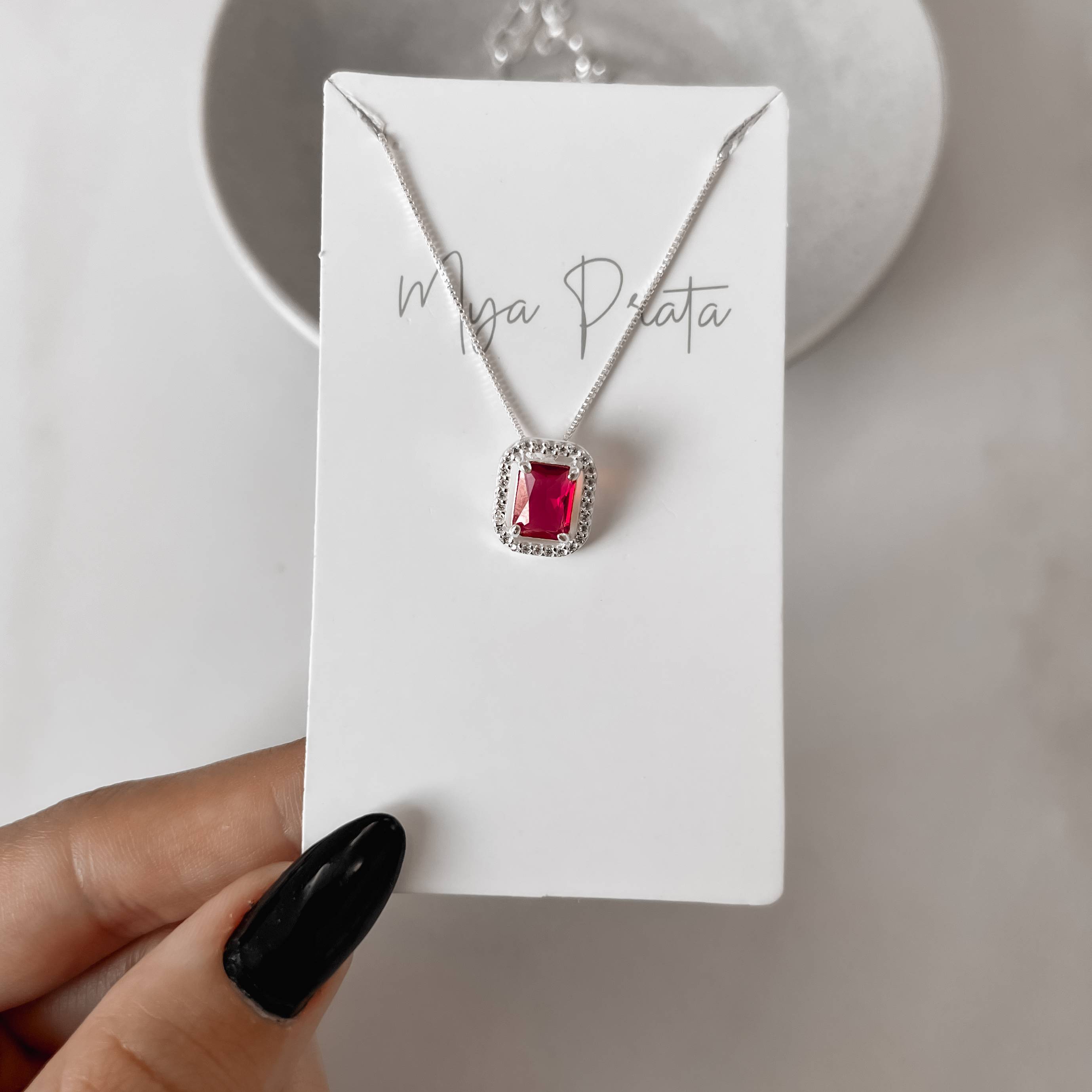 Imagem Secundária Colar zircônia retangular cereja com cravejado 13mm 45cm