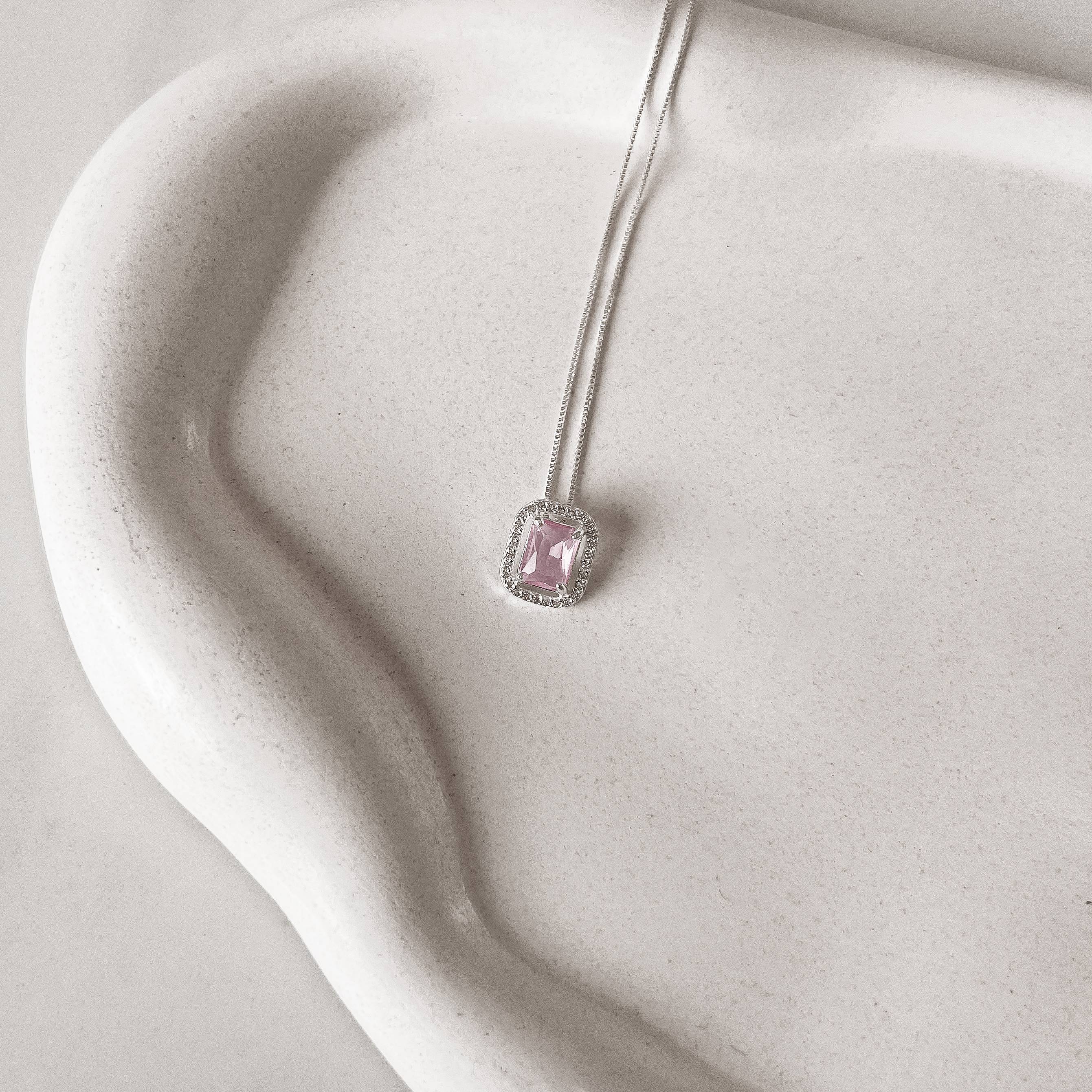 Imagem Secundária Colar zircônia retangular rosa com cravejado 13mm 45cm