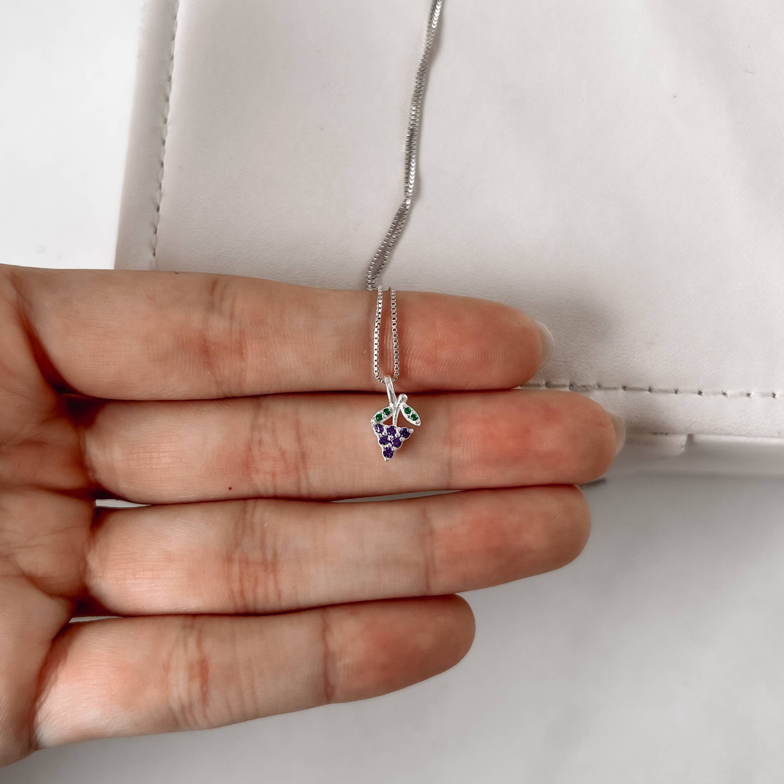 Imagem Secundária Colar pingente uva com zircônias coloridas 10mm 40cm