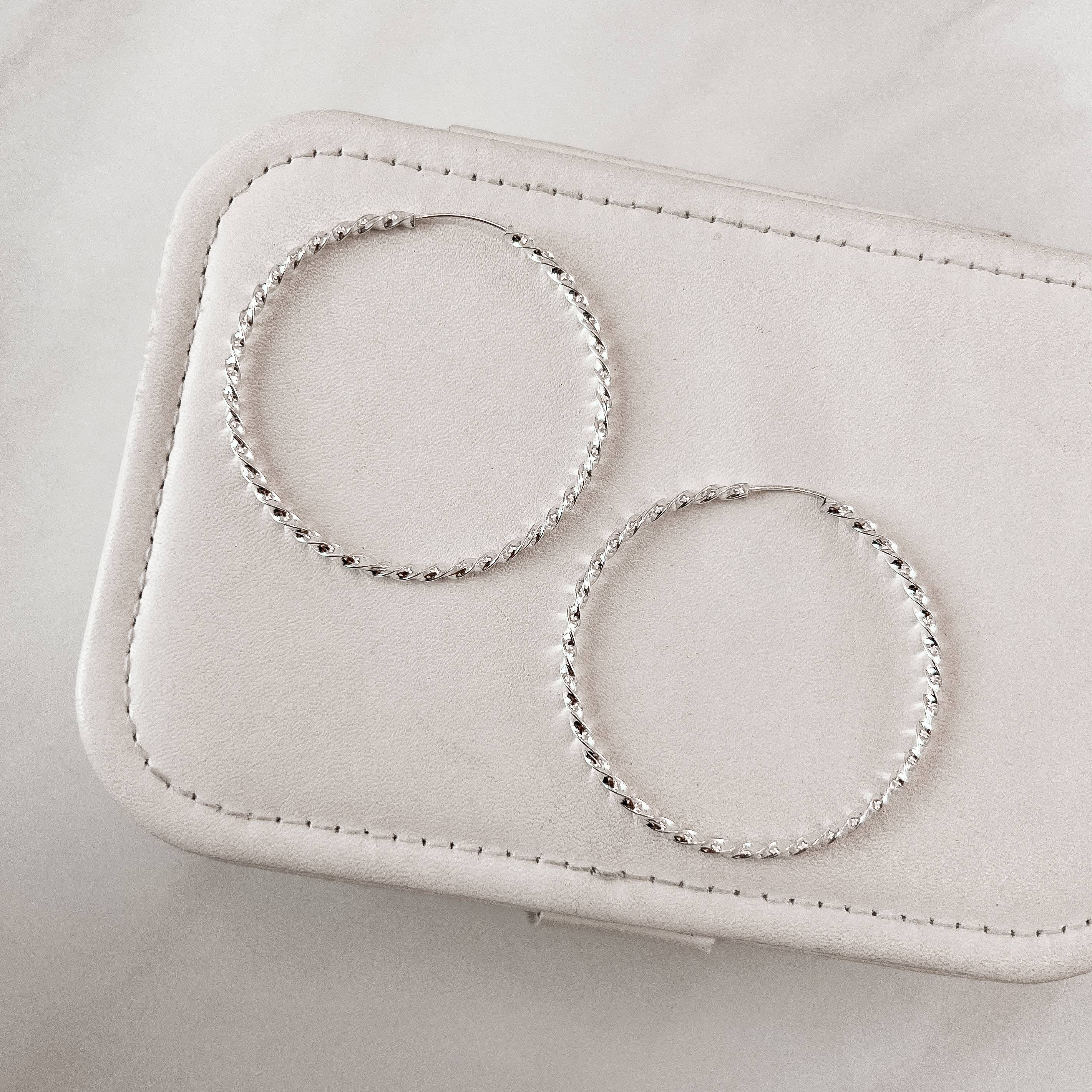 Imagem Argola redonda 53mm fio torcido