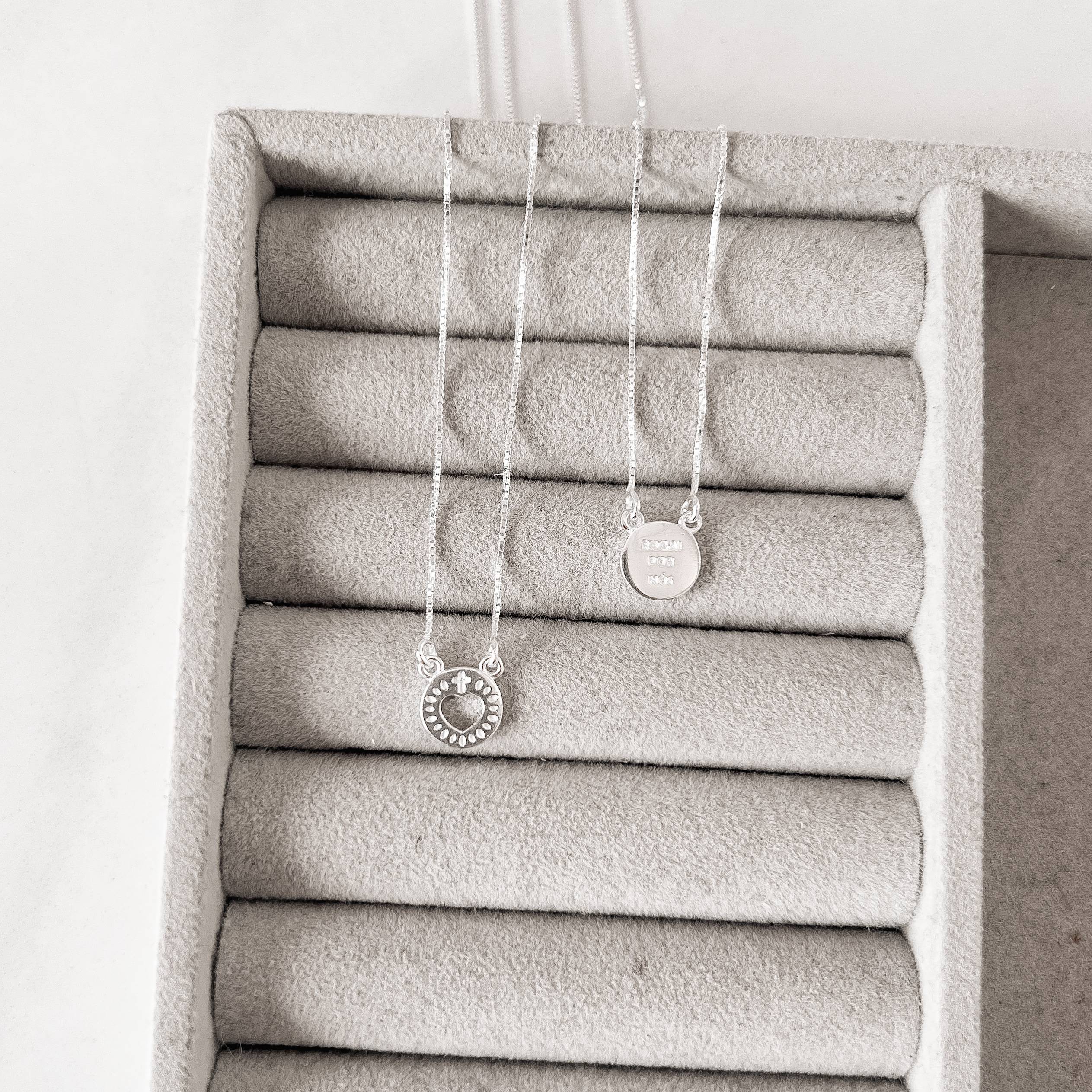 Escapulário medalhas rogai por nós e coração vazado v12 60cm