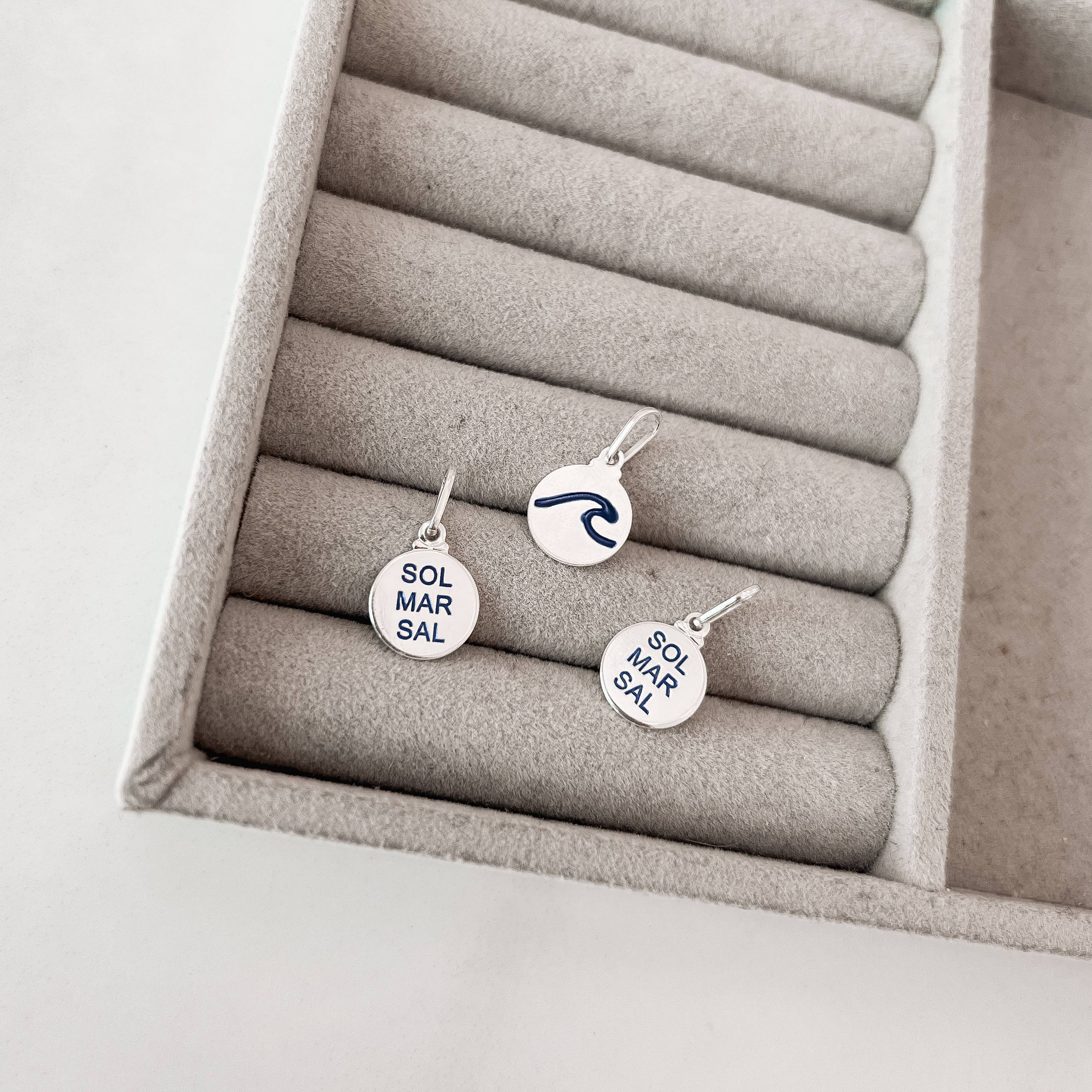 Pingente medalha dupla face sol, mar, sal e onda 11mm