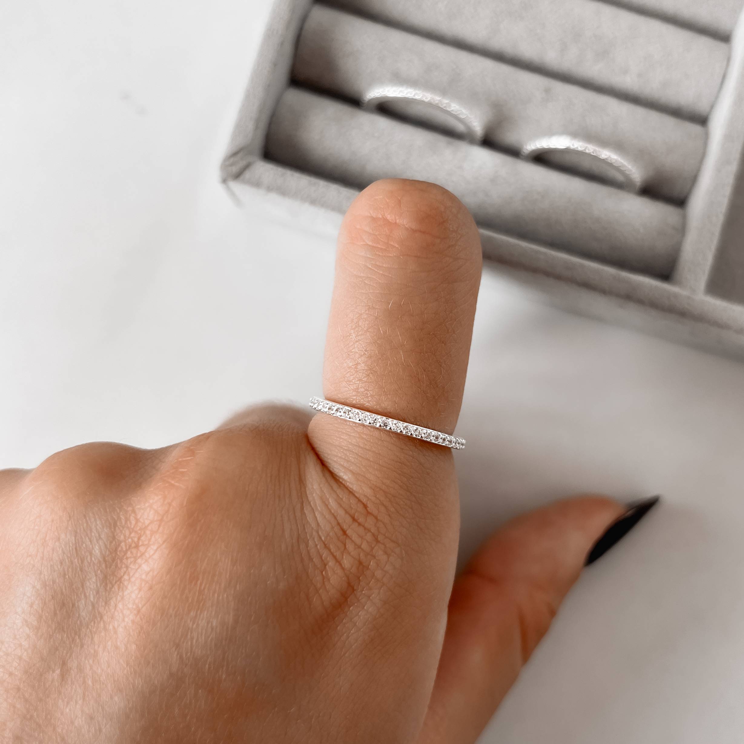 Imagem Secundária Anel aliança toda cravejada importada