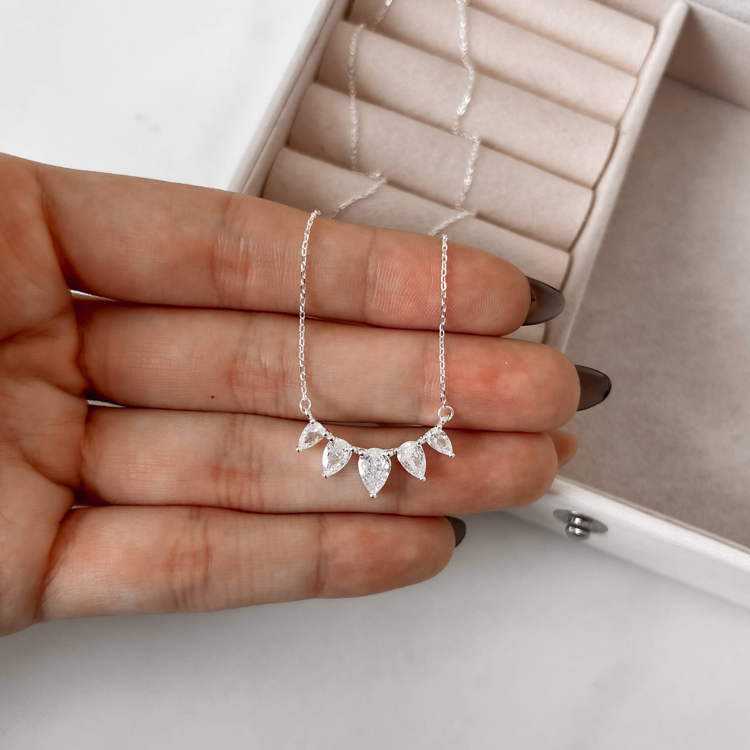 Colar entremeio zircônias gota 24mm 40+5cm