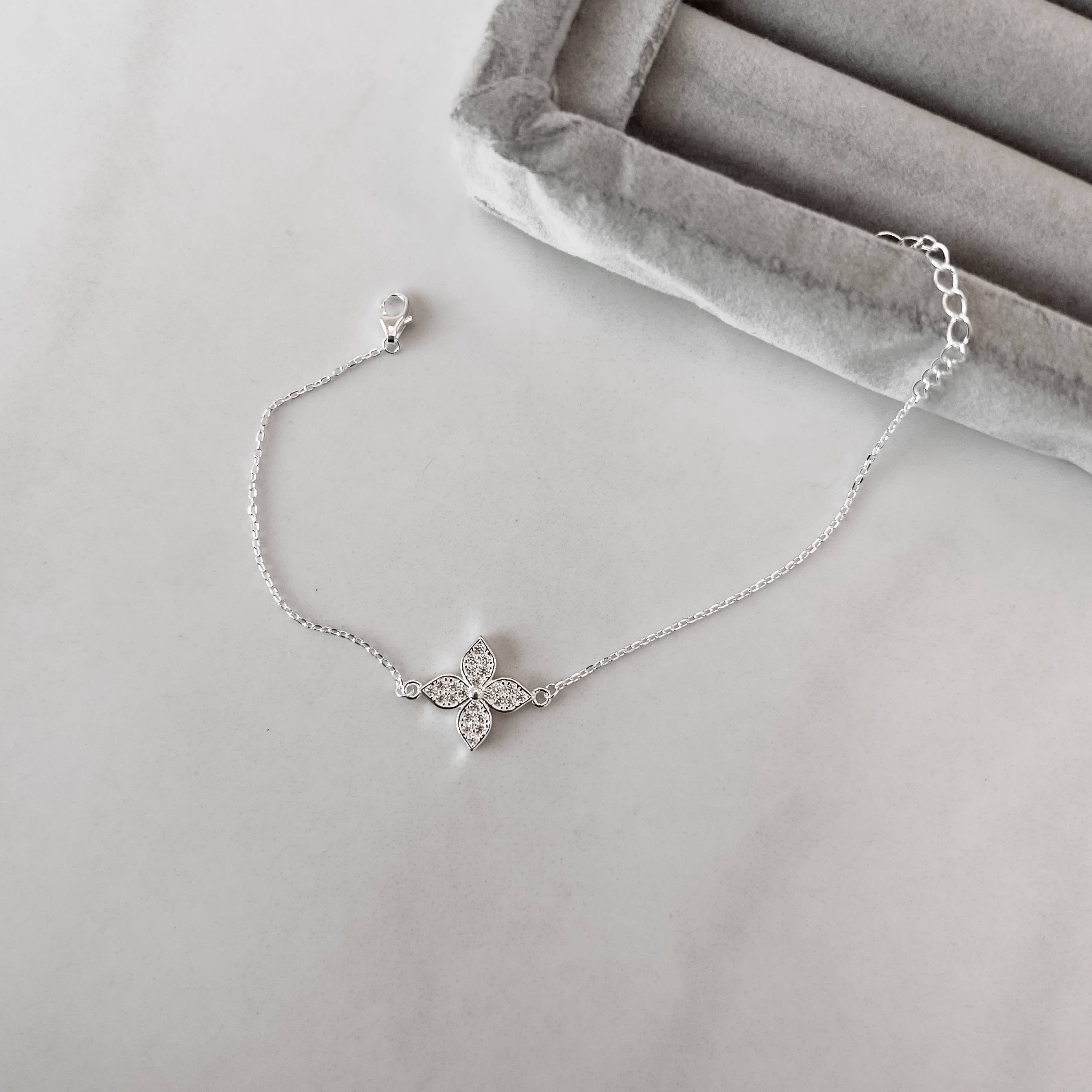 Pulseira entremeio flor cravejada 15mm 16+4cm